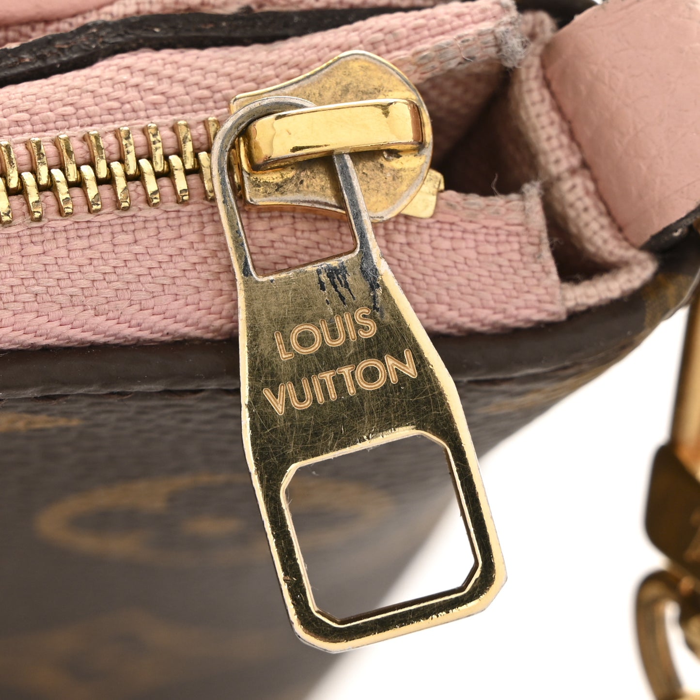 Monogram Pallas Clutch Rose Poudre