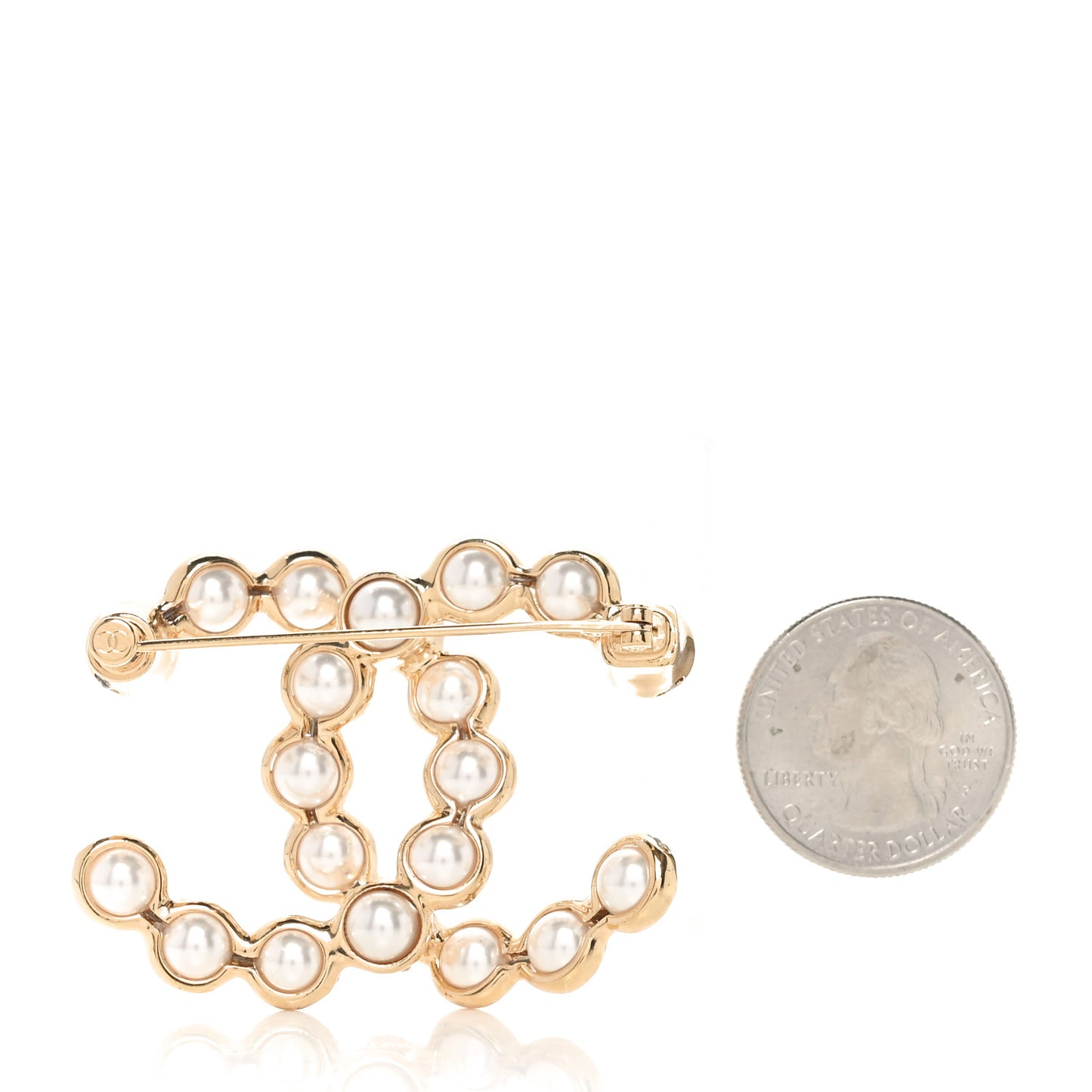Pearl CC Brooch Gold