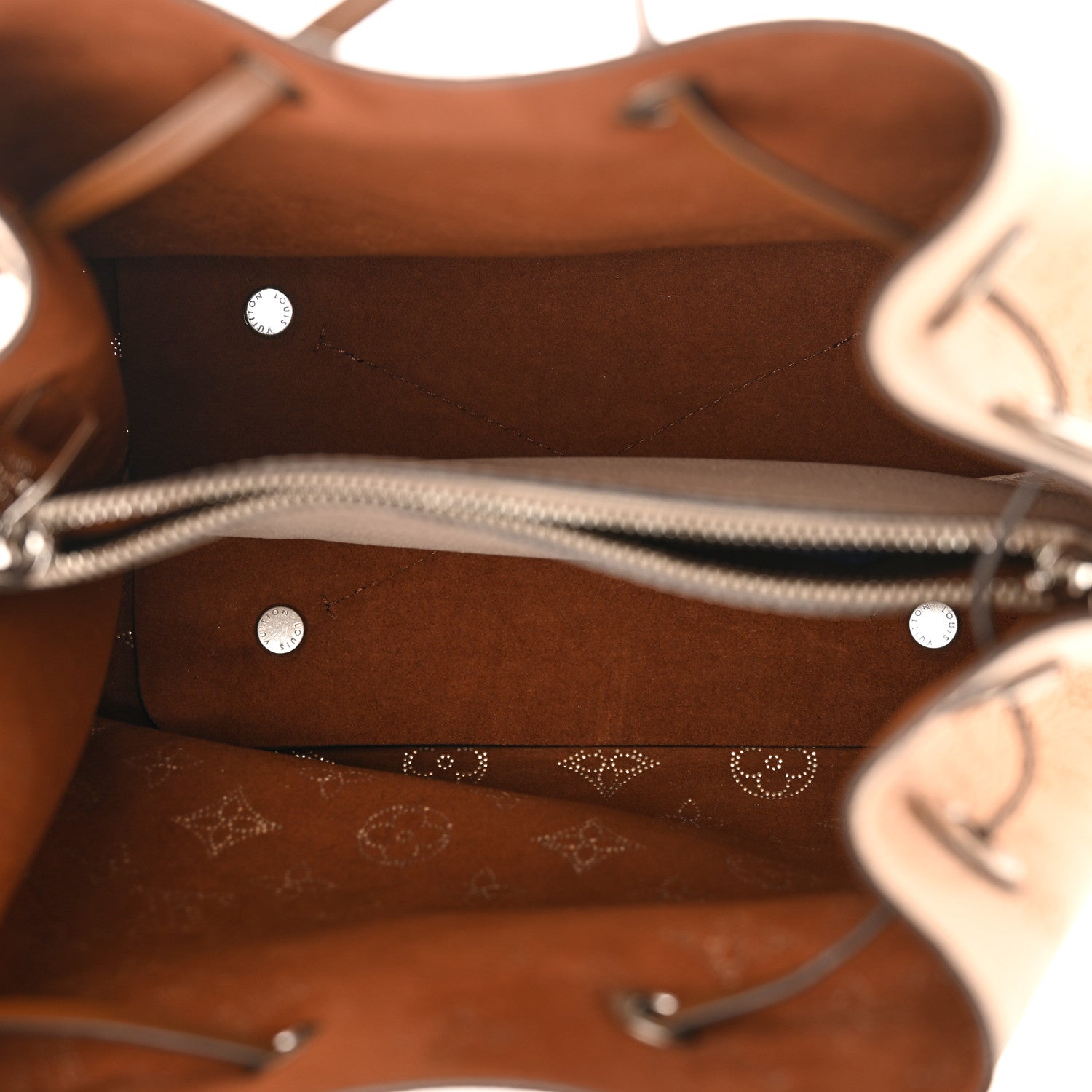 Louis Vuitton Mahina Muria Creme 5 of 11