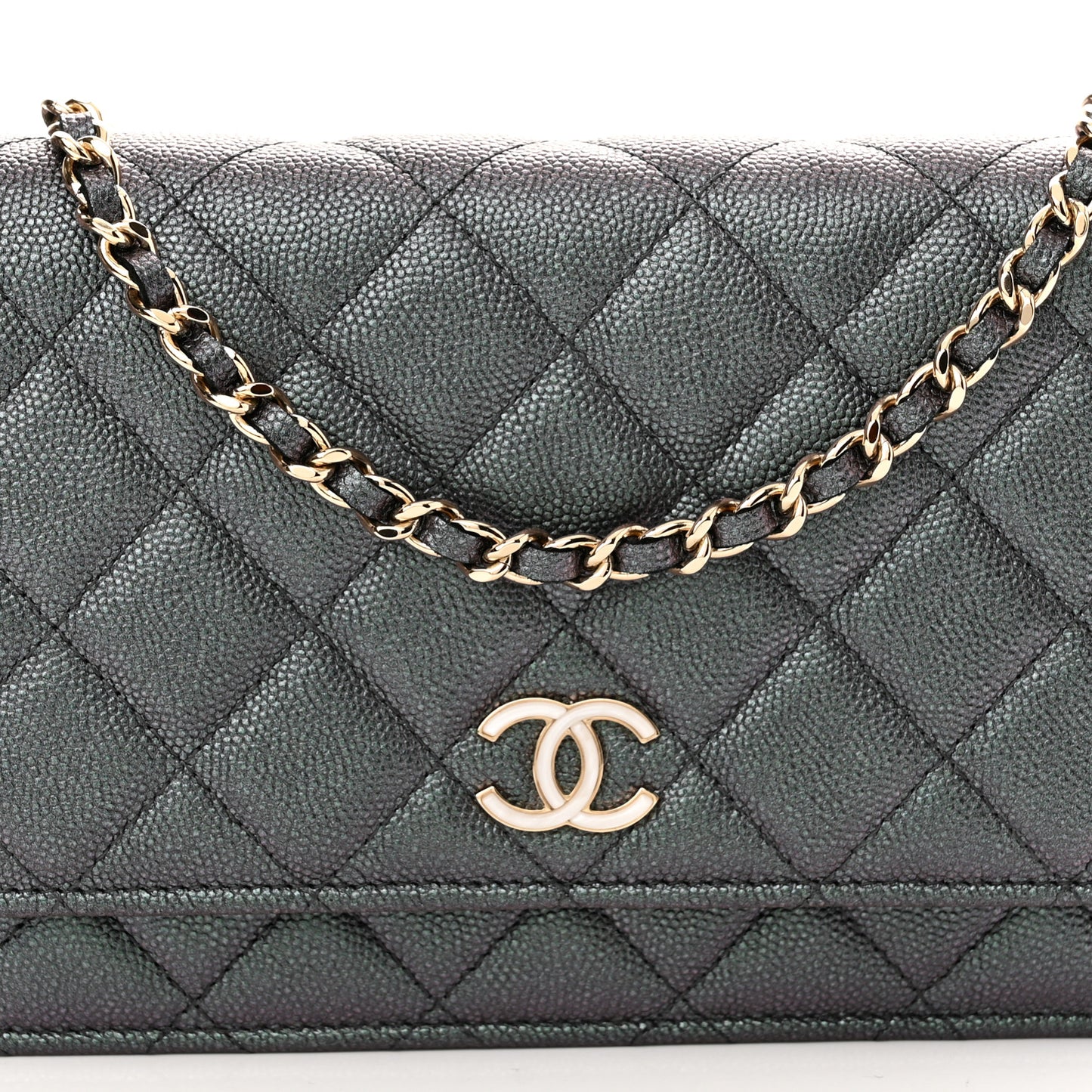 Iridescent Caviar Quilted Wallet On Chain WOC Black