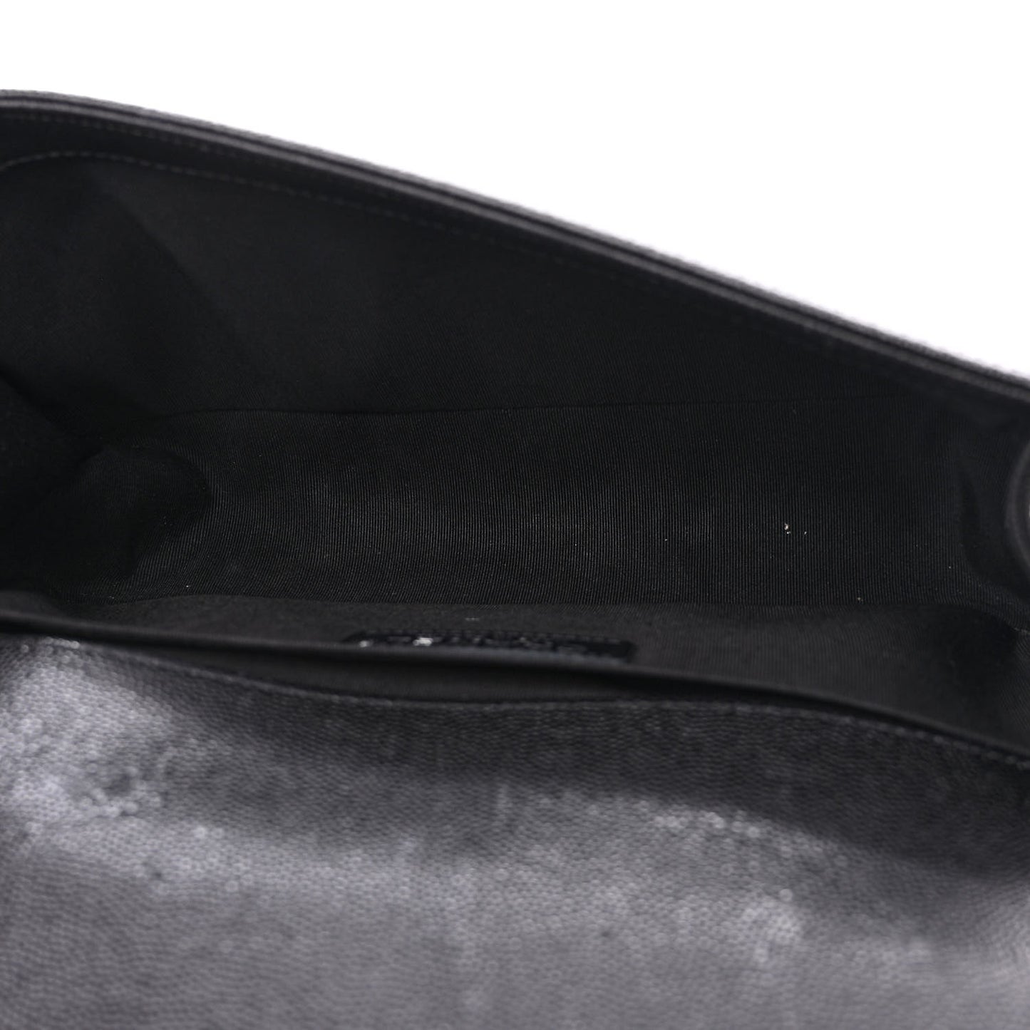 Caviar Quilted Medium Boy Flap Black