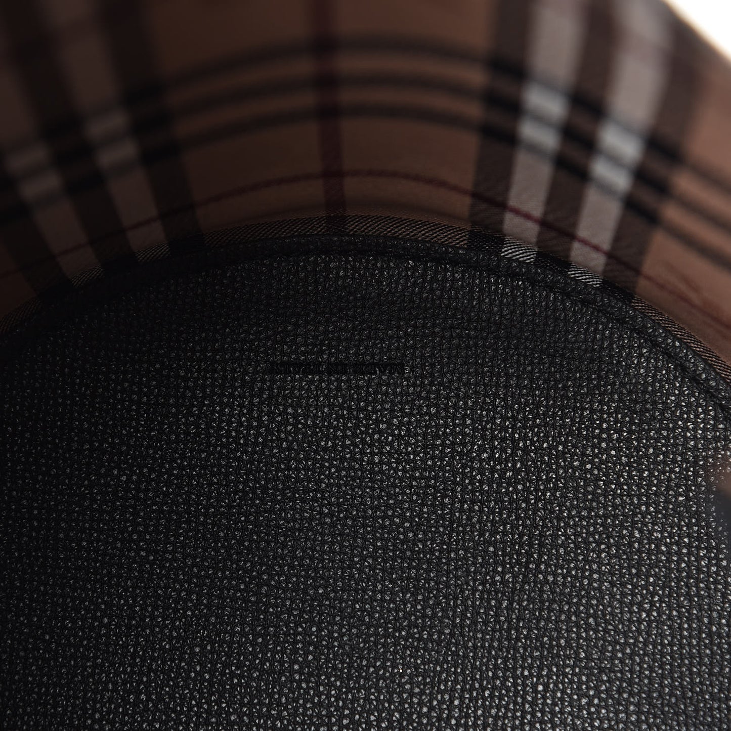 London Grainy Calfskin Small Lorne Bucket Crossbody Black