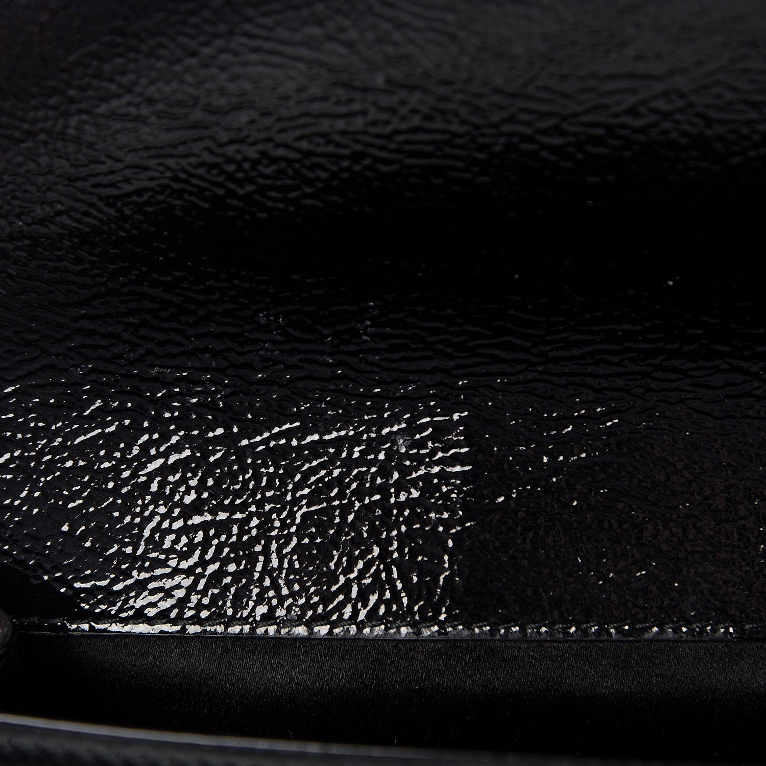 Saint Laurent Textured Patent Monogram Large Belle De Jour Clutch Black 12 of 12