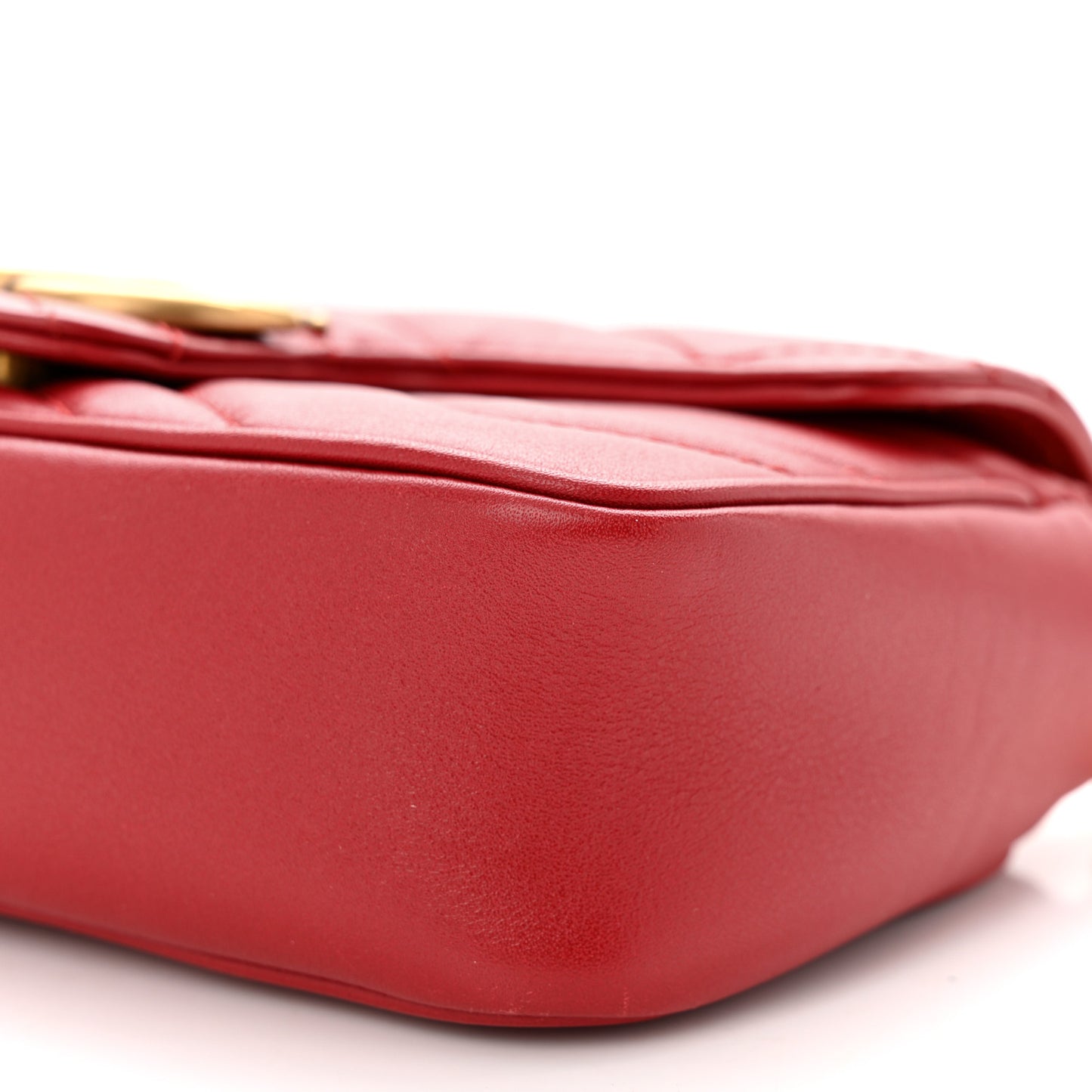 Calfskin Matelasse Super Mini GG Marmont Shoulder Bag Hibiscus Red