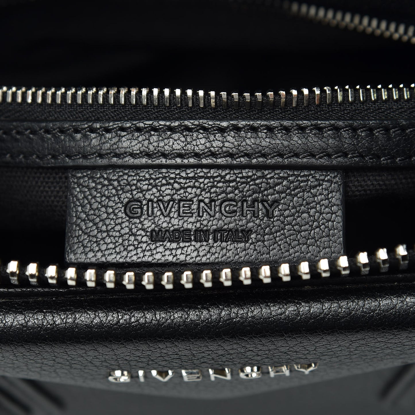 Sugar Goatskin Small Antigona Black