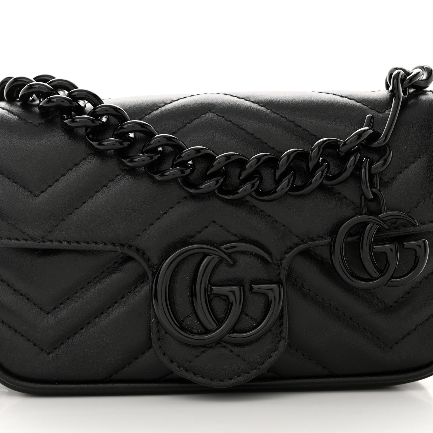 Calfskin Matelasse Monochrome GG Marmont Chain Belt Bag Black