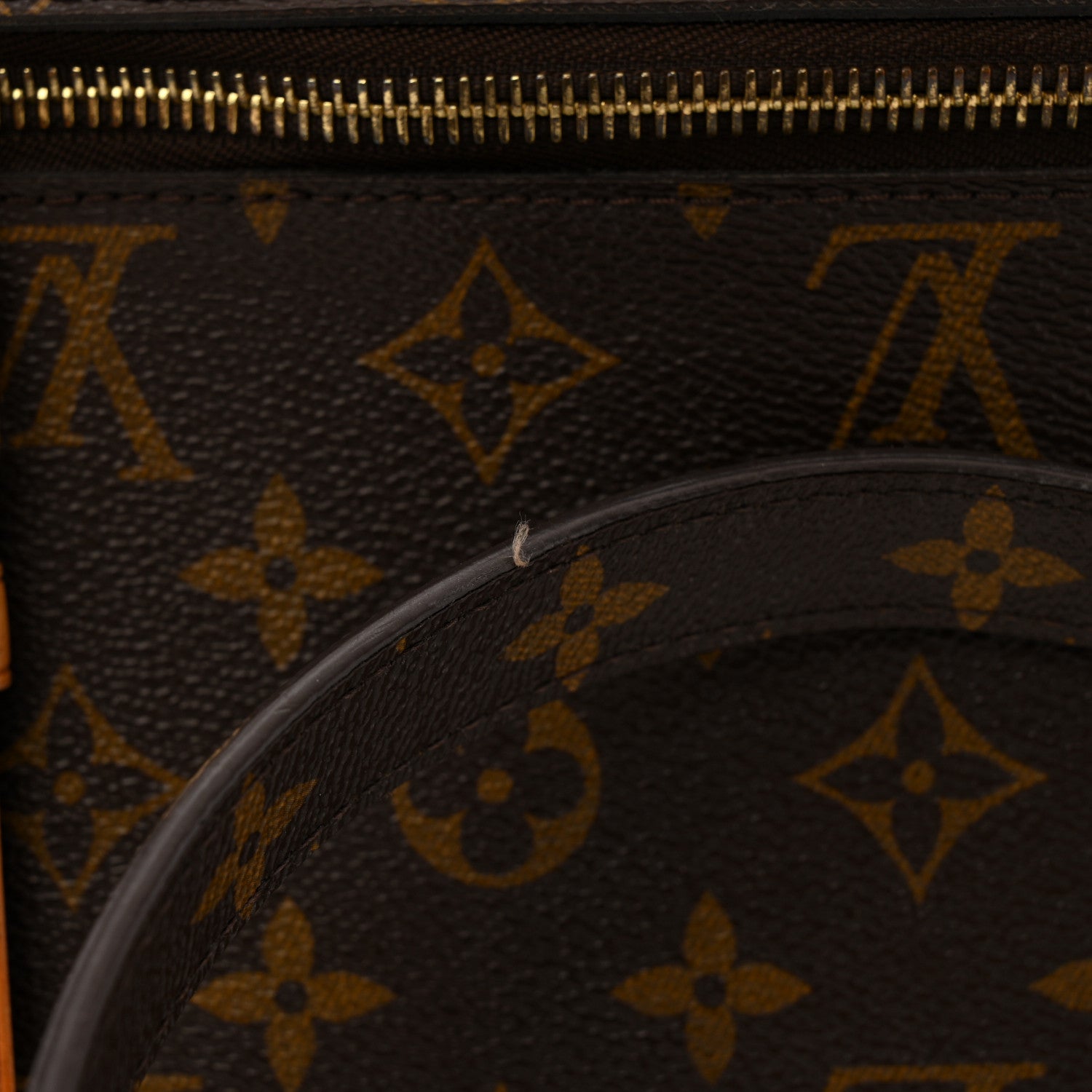 Louis Vuitton Monogram Pochette Metis 14 of 18