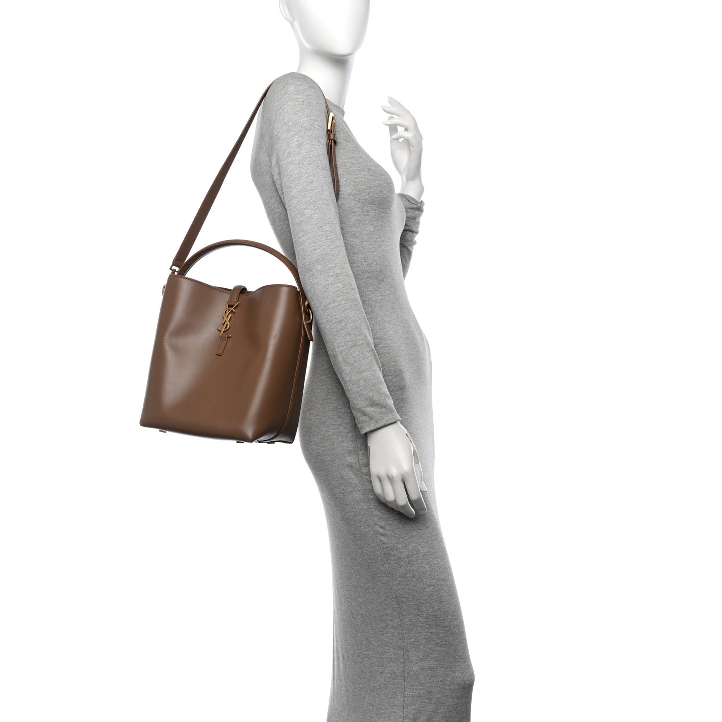Shiny Calfskin Le 37 Bucket Bag Dark Cork
