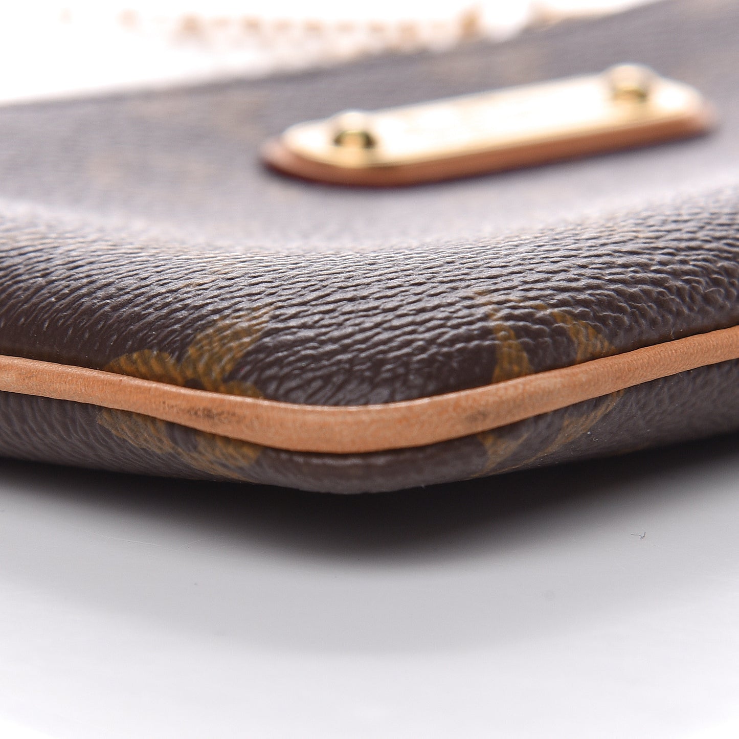 Monogram Pochette Milla MM