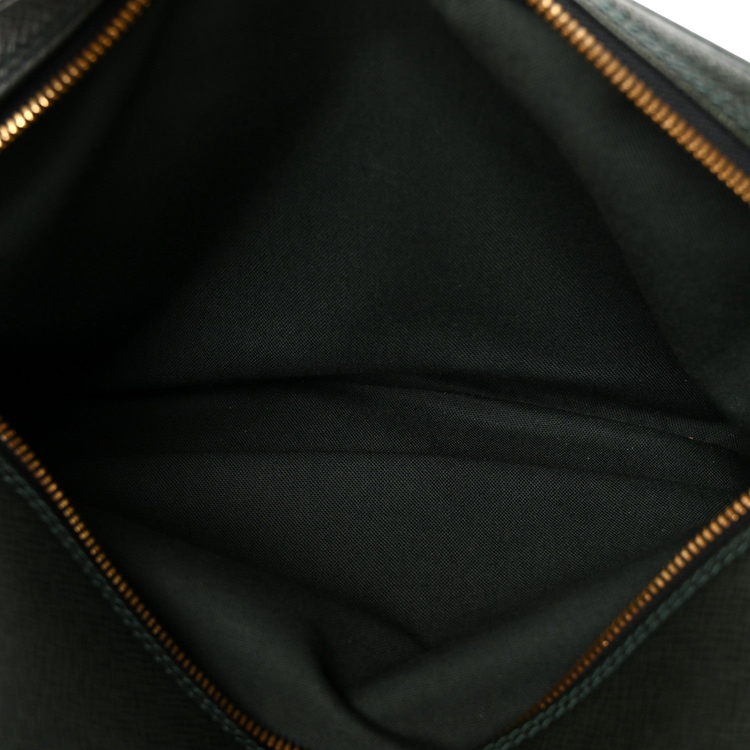 Louis Vuitton Taiga Reporter Messenger Epicea 6 of 13