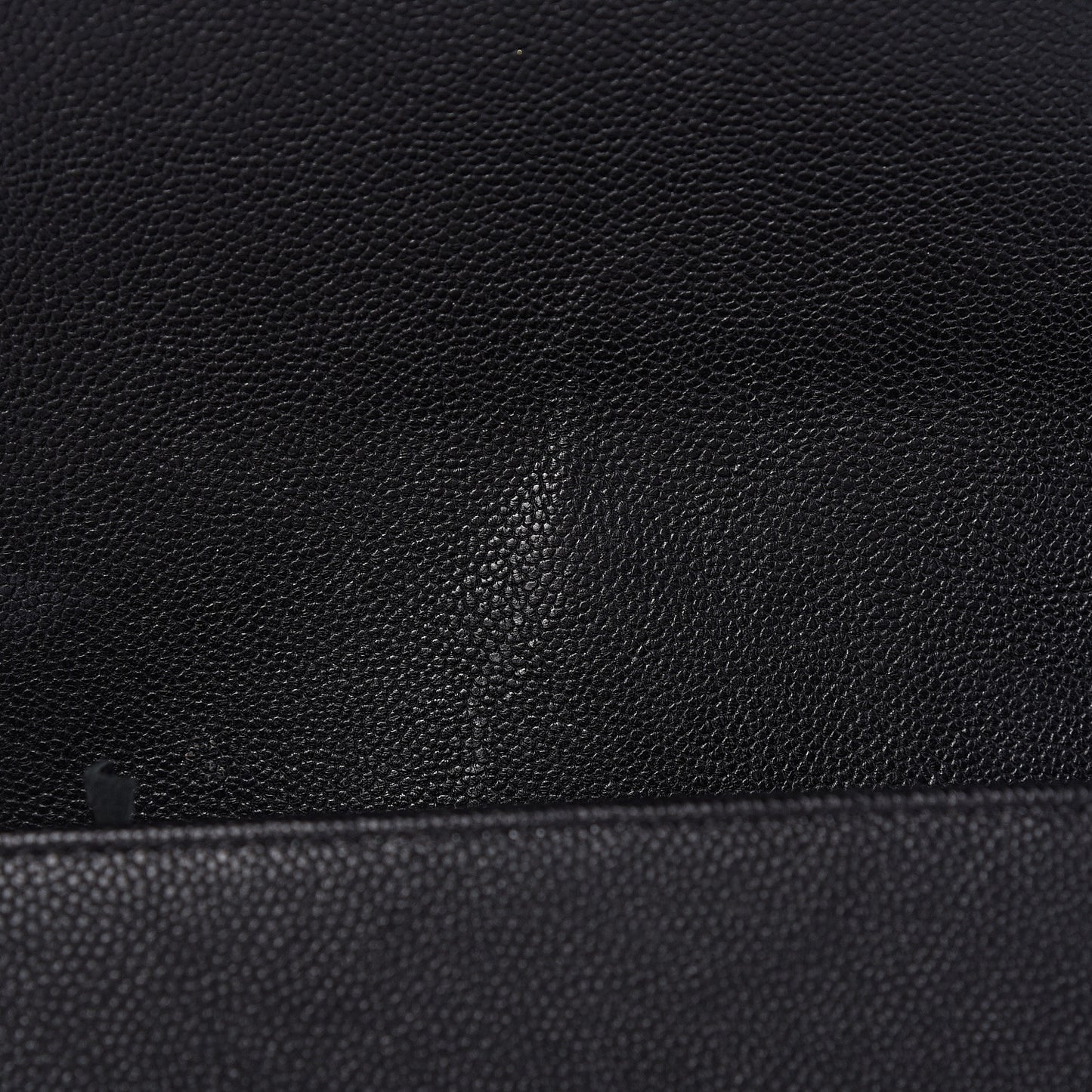 Caviar Quilted Medium Boy Flap Black