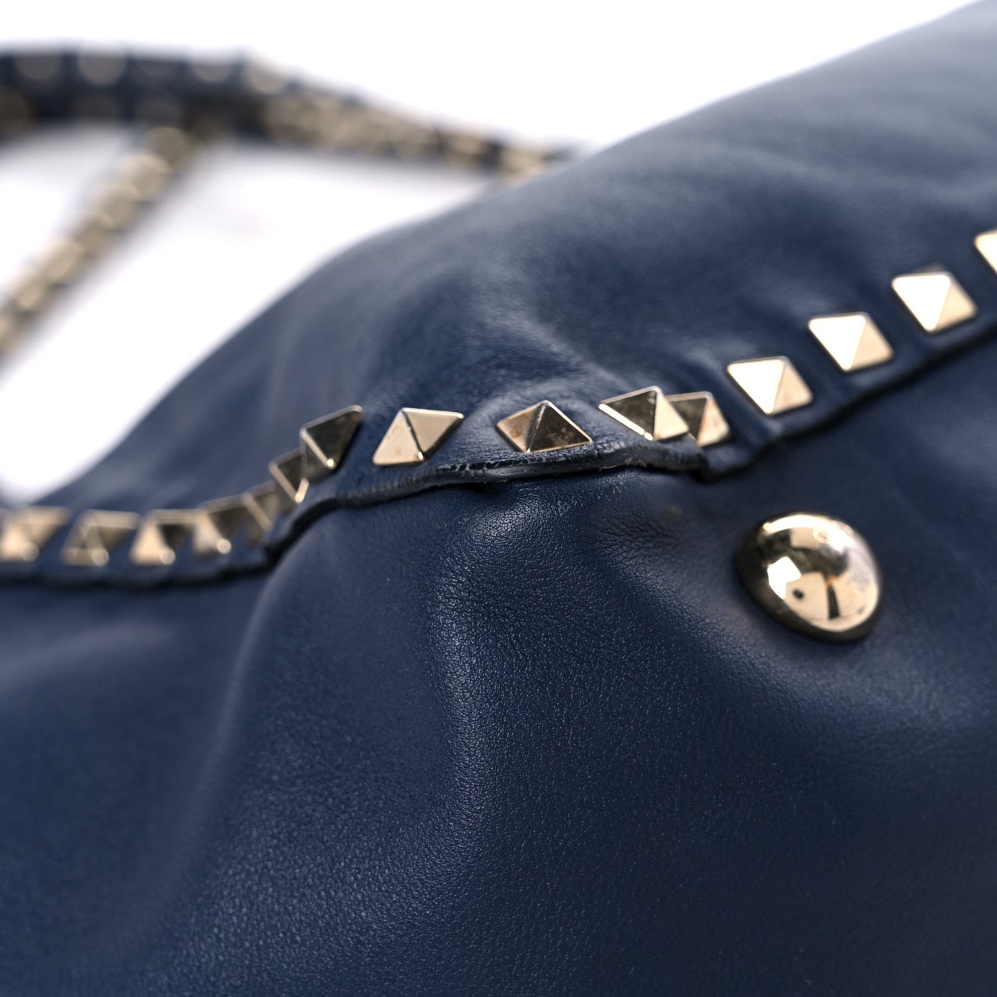 Vitello Medium Rockstud Tote Marine