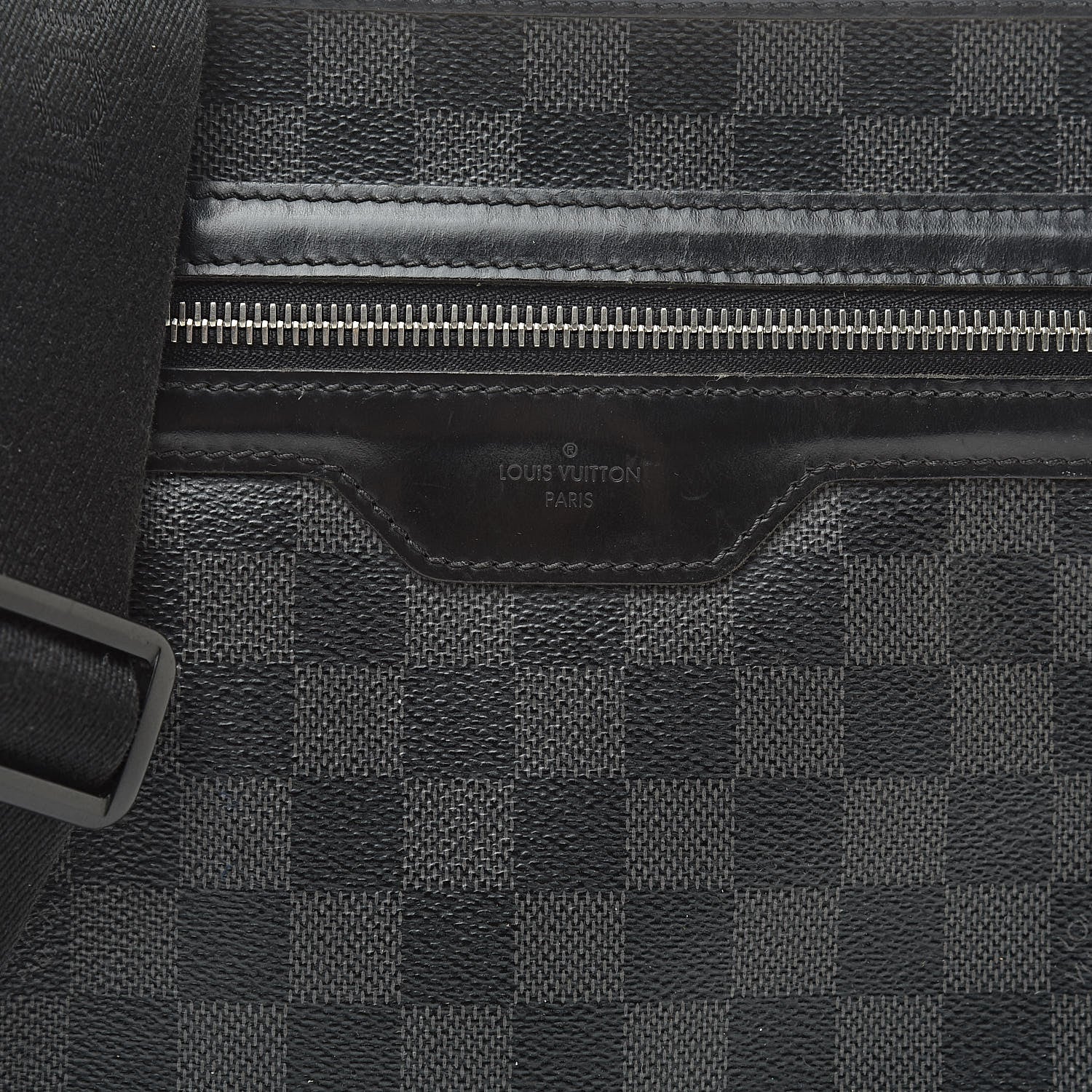Louis Vuitton Damier Graphite Thomas 8 of 12