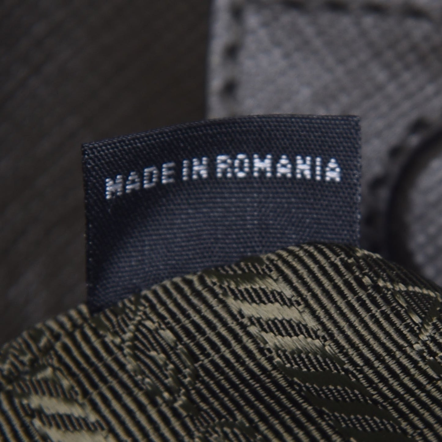 Saffiano Tessuto Nylon Impunturato Quilted Shopper Militare Soleil