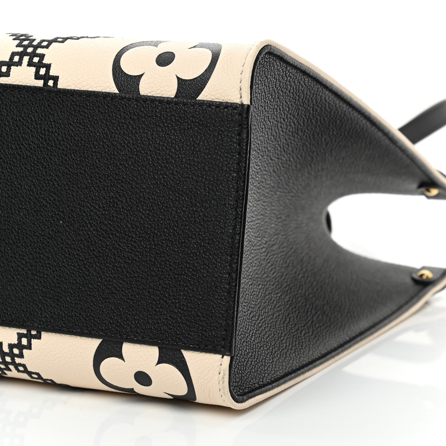 Louis Vuitton Empreinte Monogram Giant Broderies Onthego MM Cream Black 9 of 12