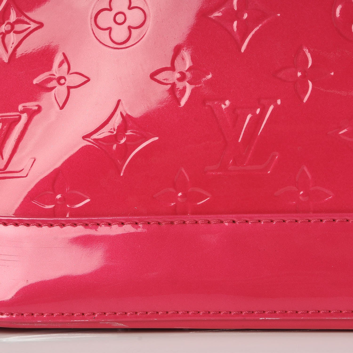 Louis Vuitton Vernis Alma GM Rose Pop 16 of 23