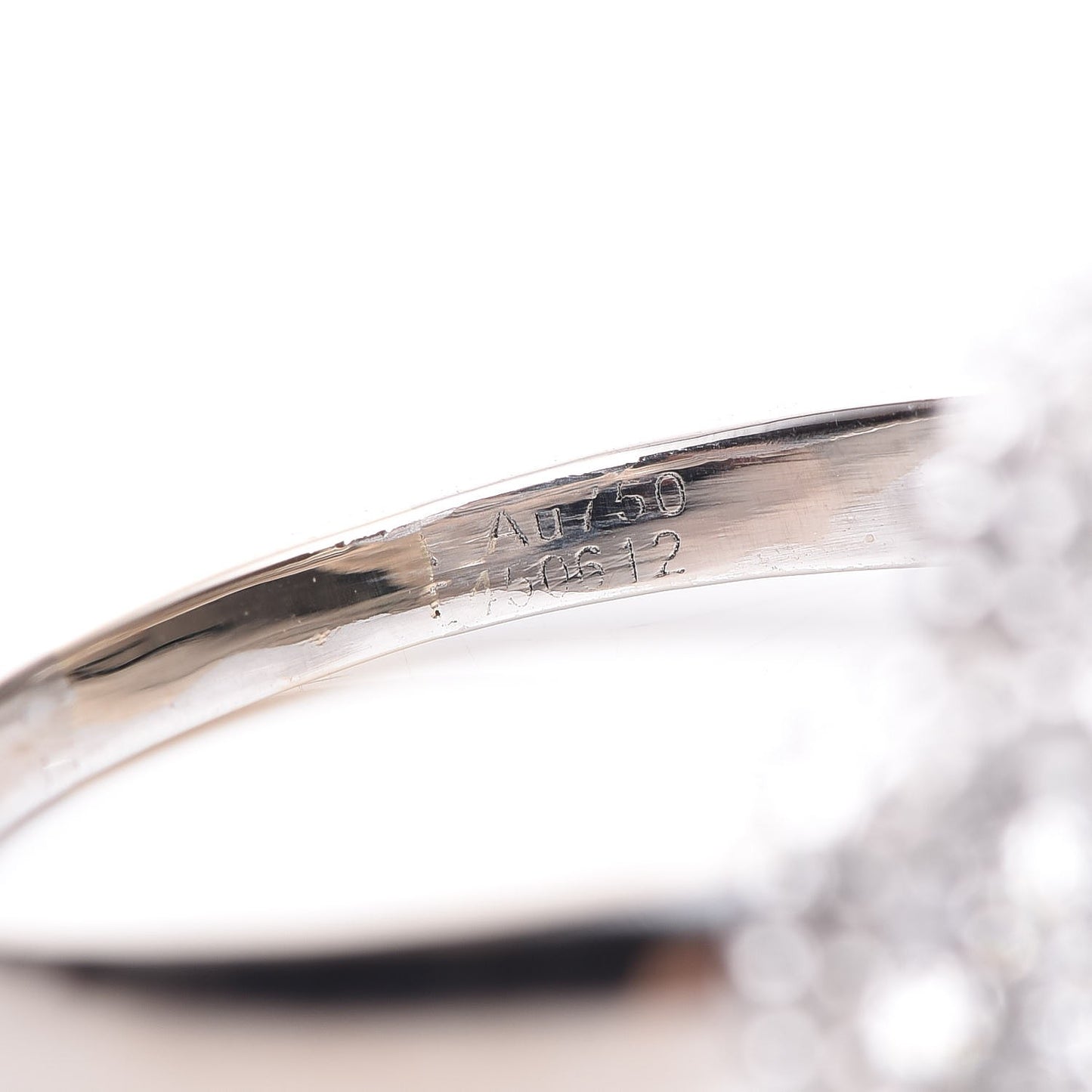 18K White Gold Diamond Vintage Alhambra Ring 60 9