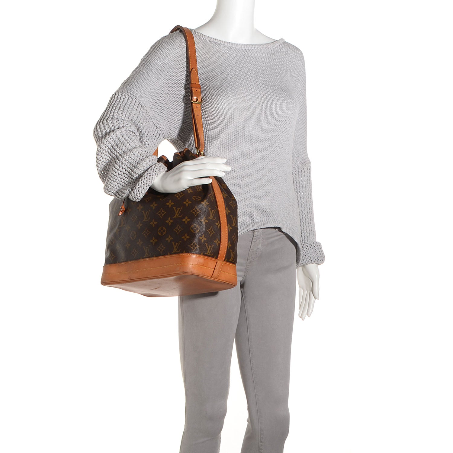 Louis Vuitton Monogram Noe 2 of 8
