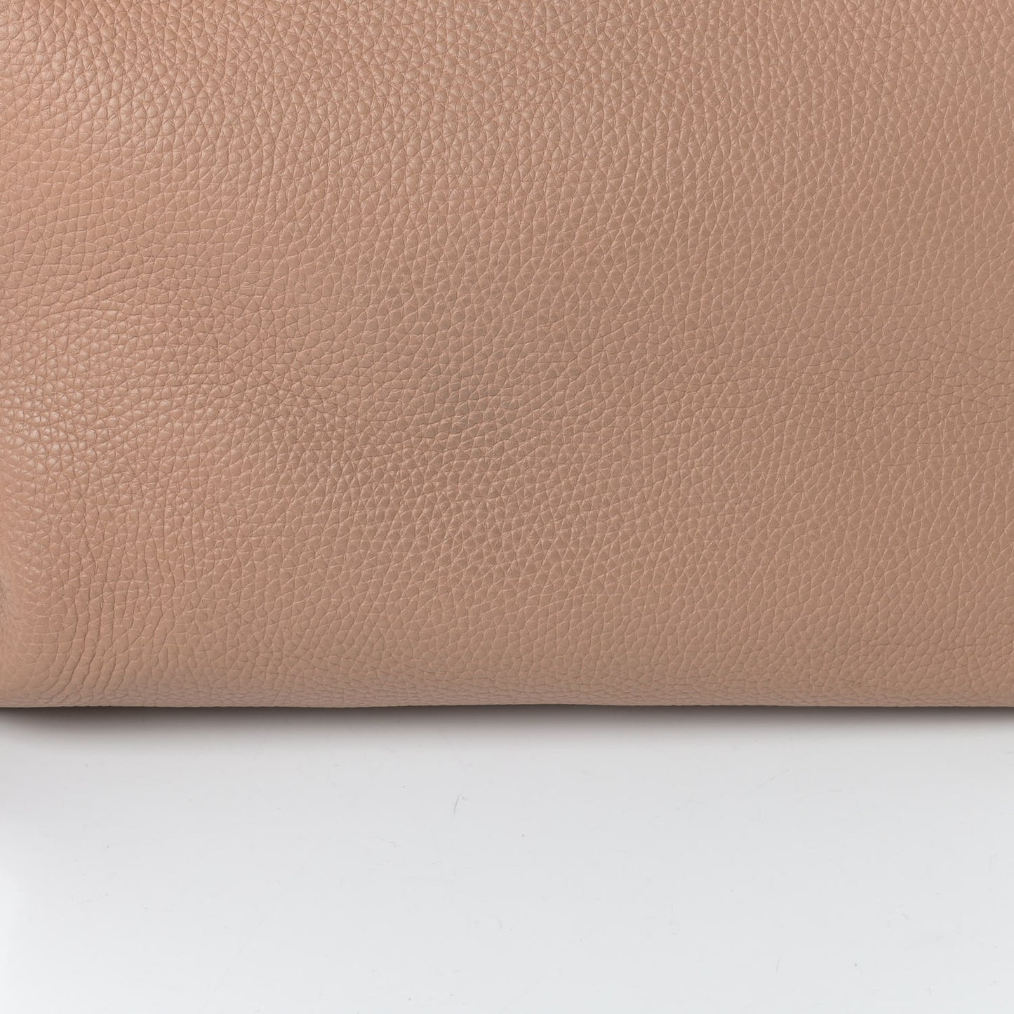 Pebbled Calfskin Medium Soho Chain Shoulder Bag Rose Beige
