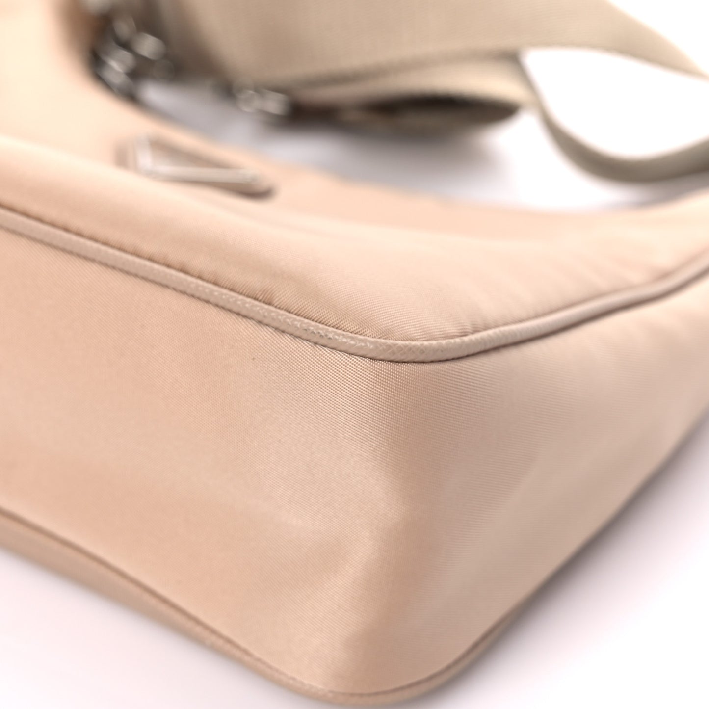 Nylon Re-Edition 2005 Shoulder Bag Deserto