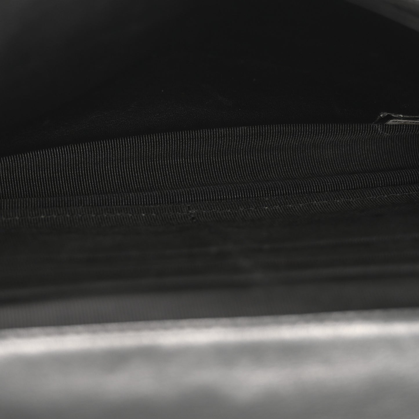 Patent Quilted Wallet On Chain WOC Black