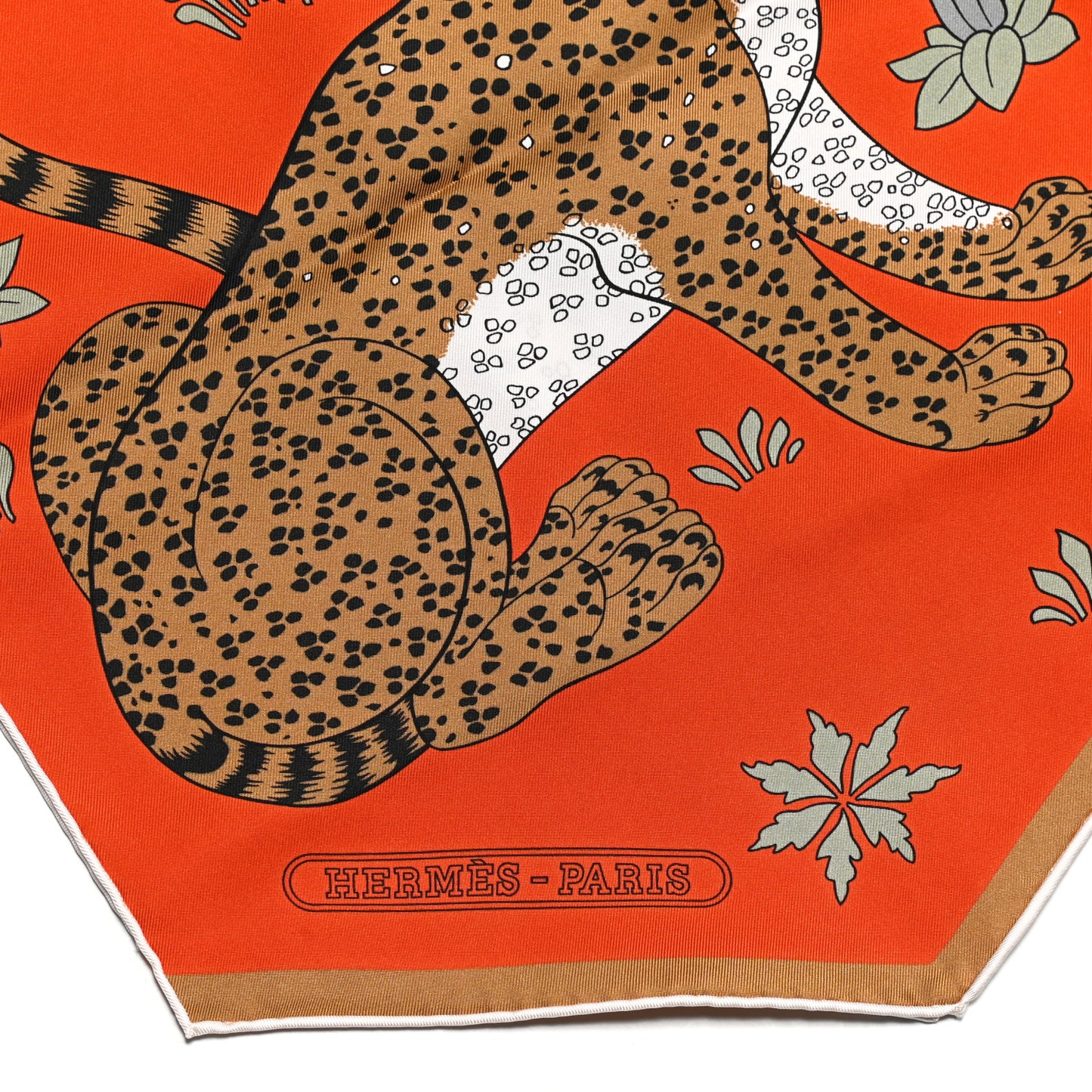 Silk Les Leopards Muffler Grenadine White Camel