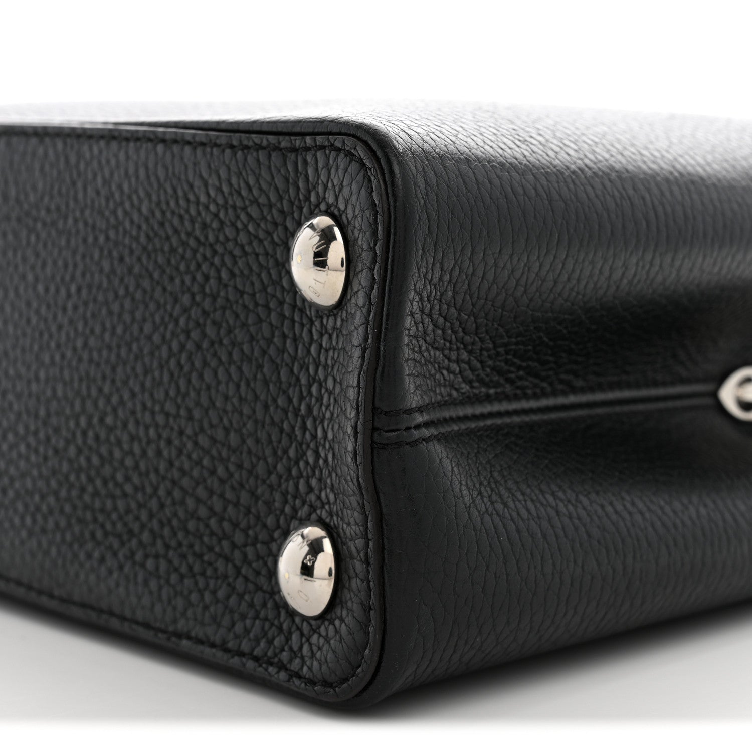 Louis Vuitton Taurillon Capucines BB Black 9 of 10