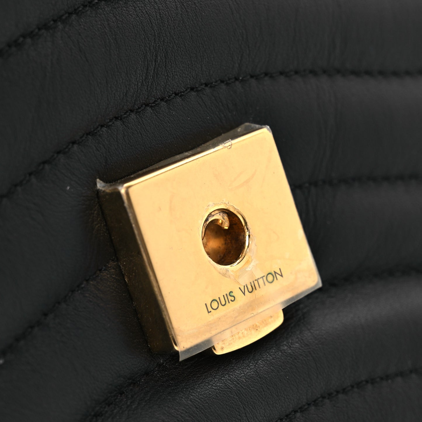 Calfskin Embroidered New Wave Chain MM Black