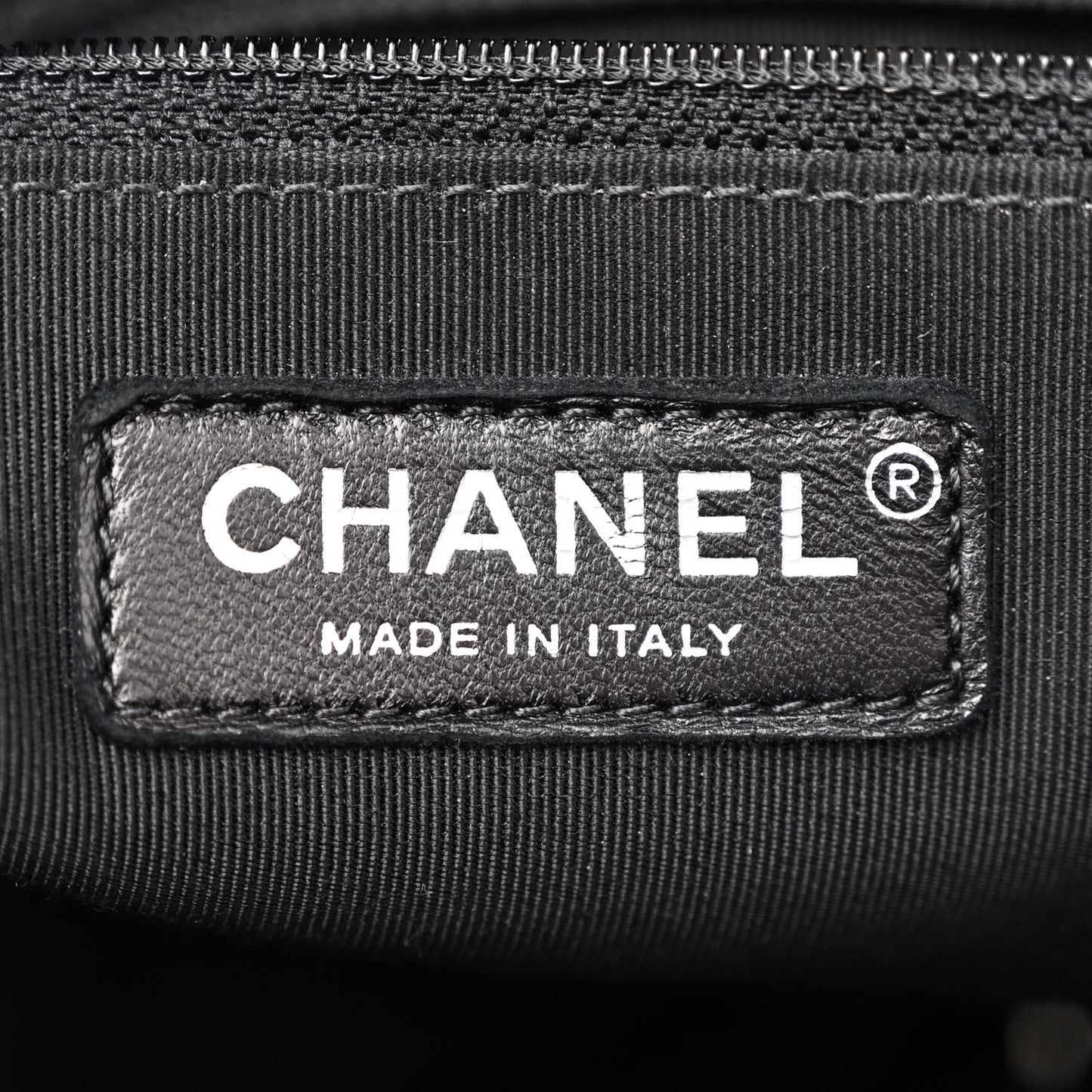 Caviar Quilted Large Urban Companion Top Handle Shopping Tote Black