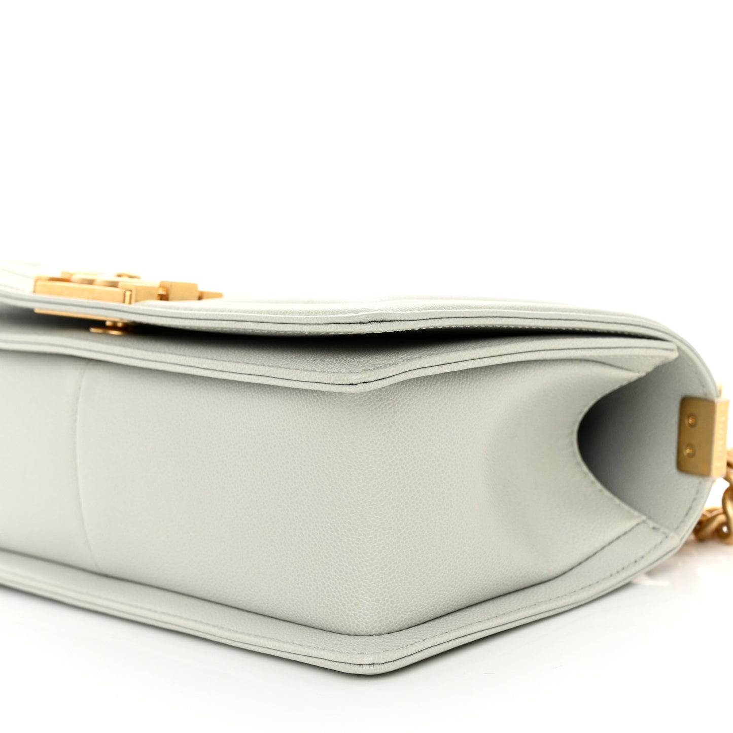 Caviar Chevron Quilted Medium Boy Flap Light Grey