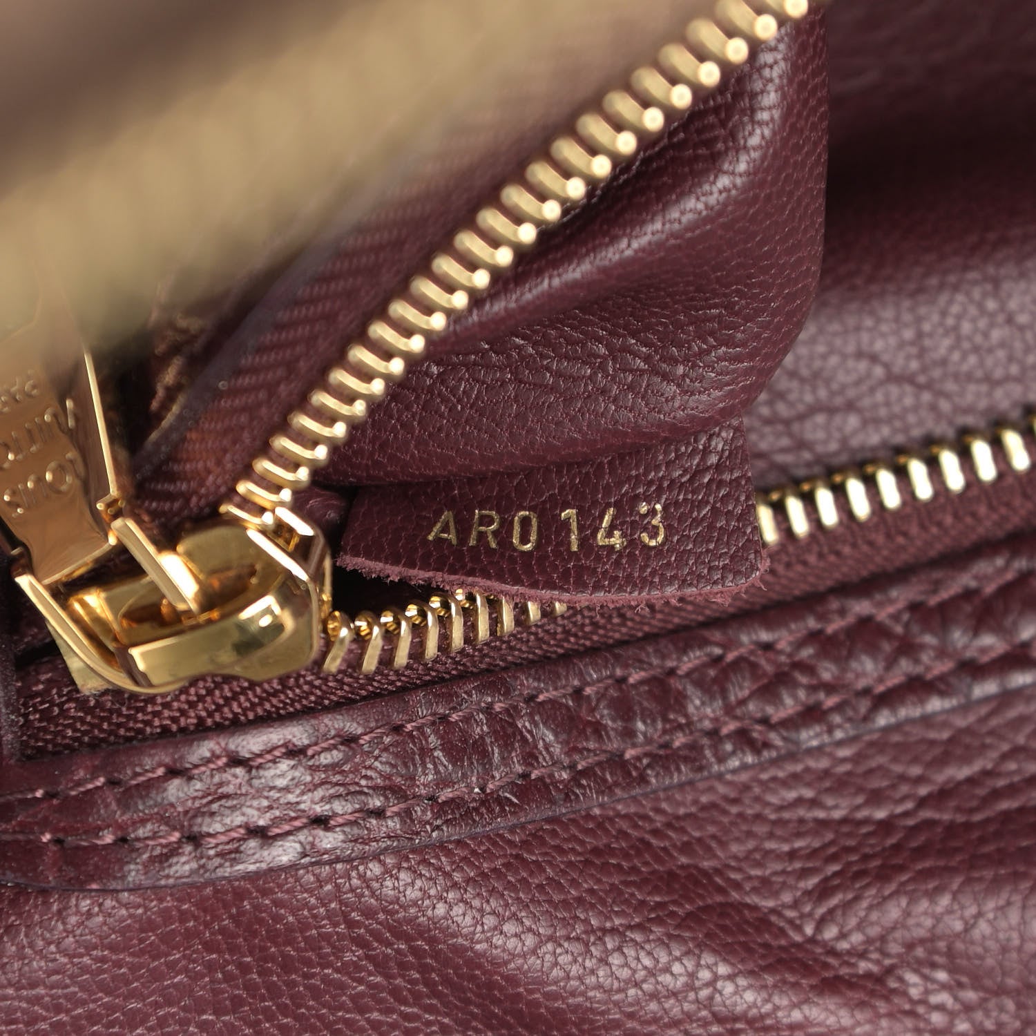 Louis Vuitton Ostrich Lizard Majestueux Tote MM Bordeaux 6 of 9