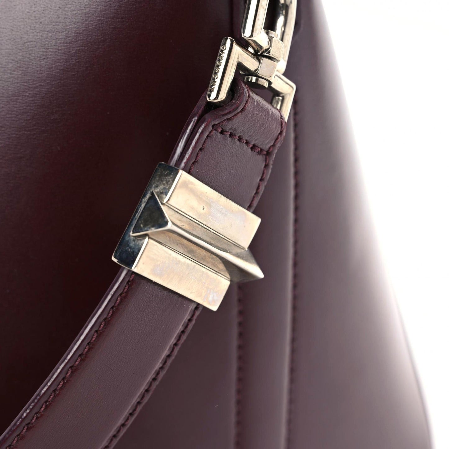 Shiny Lord Calfskin Medium Antigona Burgundy