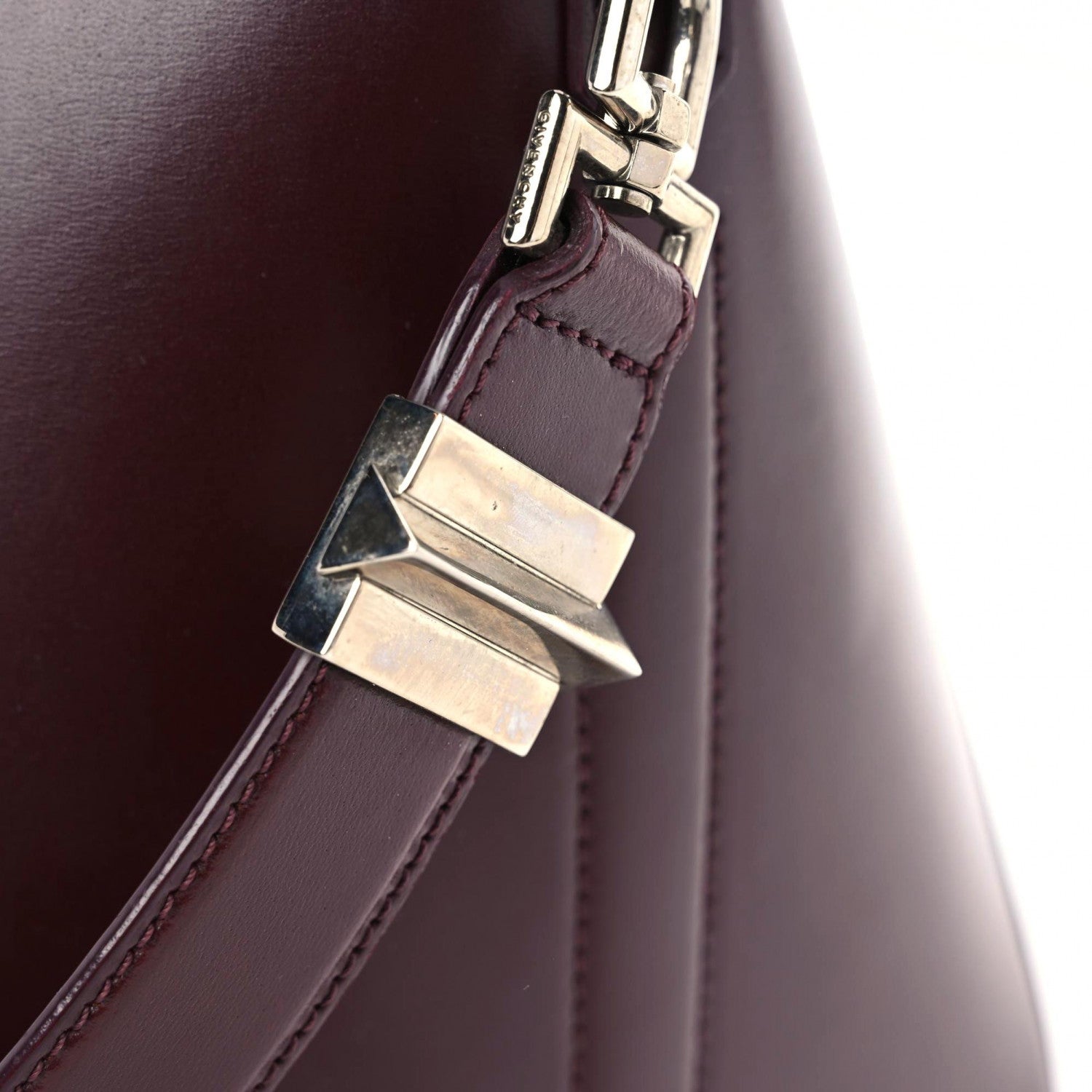 Givenchy Shiny Lord Calfskin Medium Antigona Burgundy 26 of 27