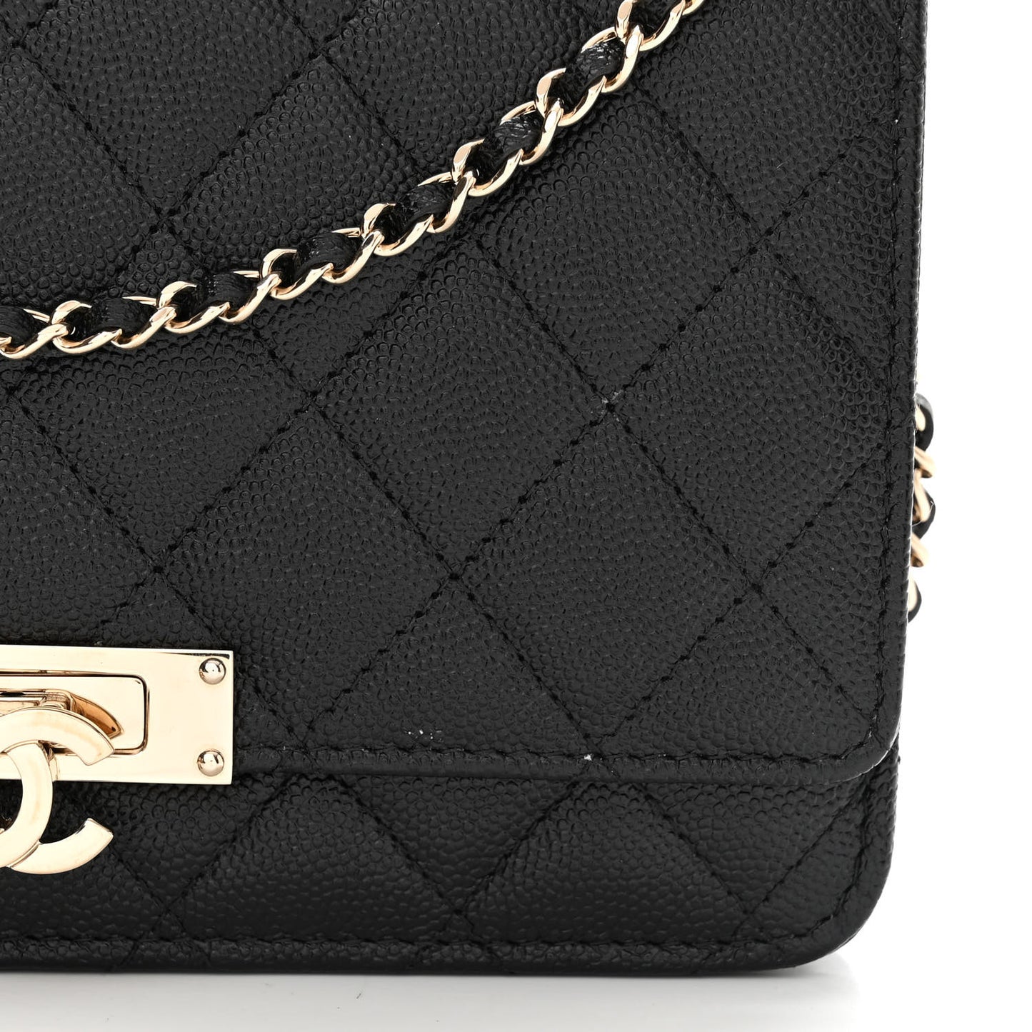 Caviar Quilted Golden Class Wallet On Chain WOC Black