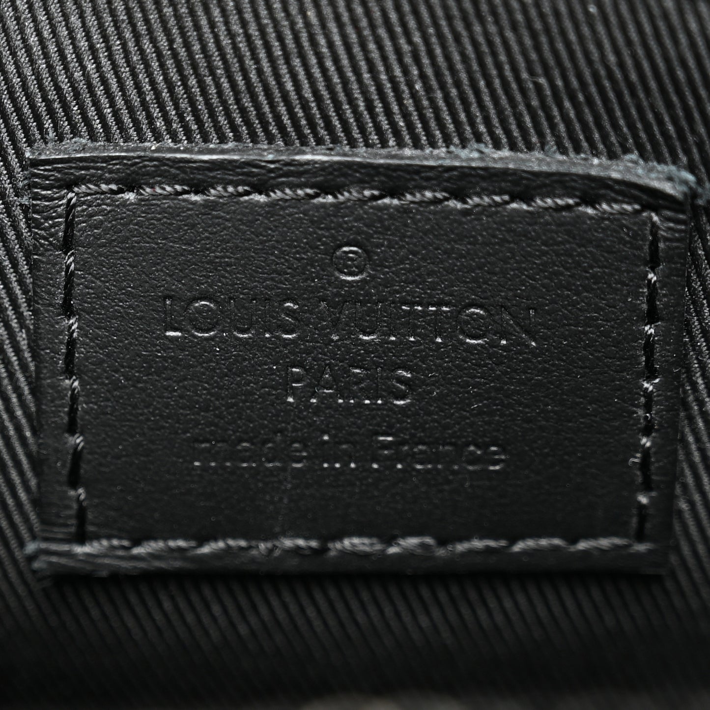 Grained Calfskin Aerogram Phone Pouch Black