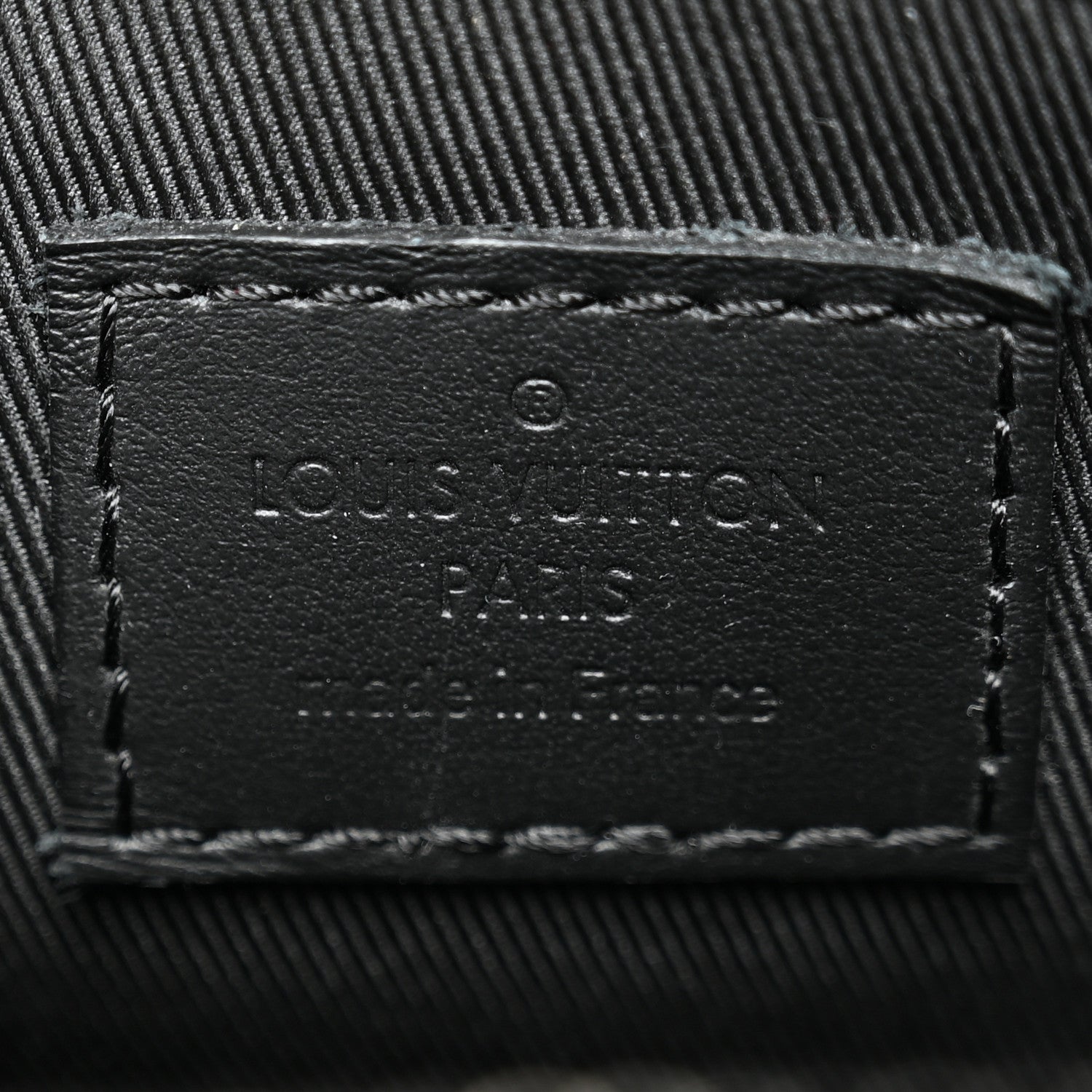 Louis Vuitton Grained Calfskin Aerogram Phone Pouch Black 6 of 9