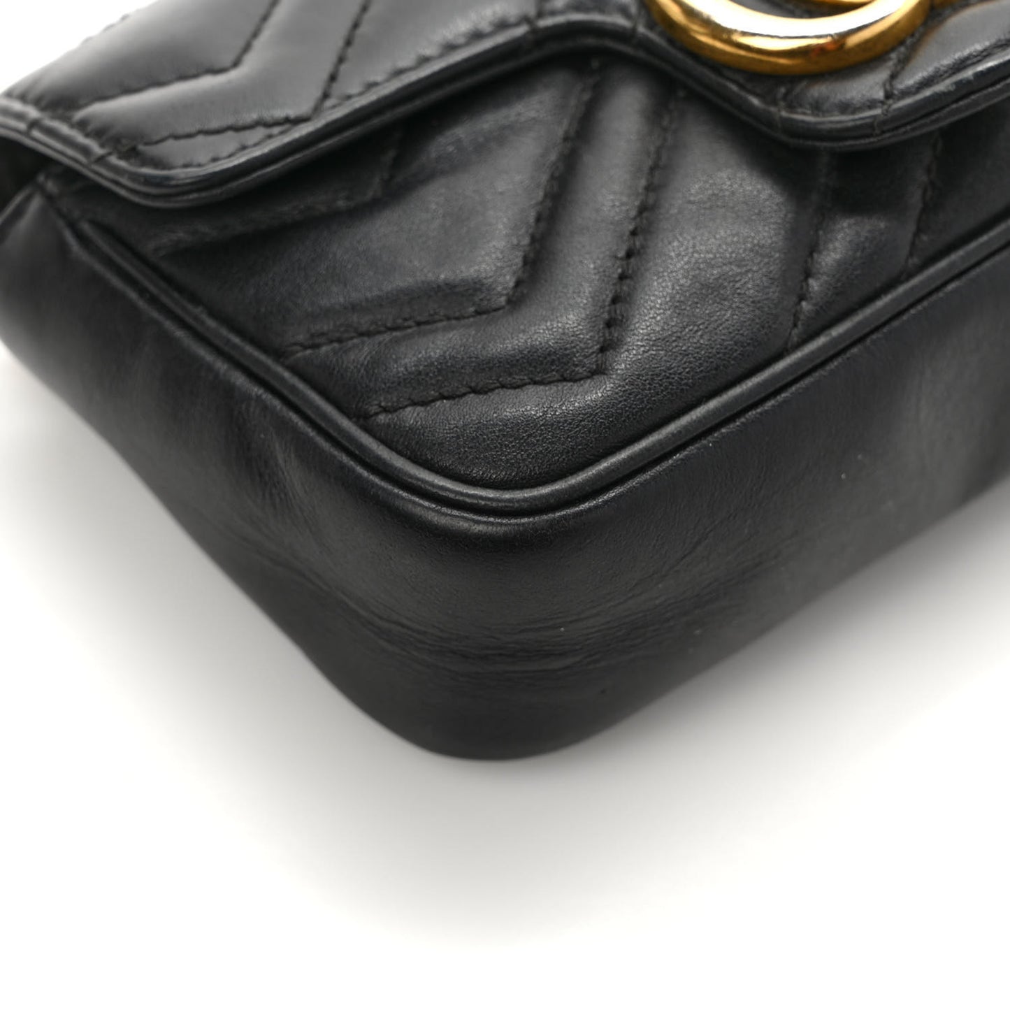 Calfskin Matelasse Super Mini GG Marmont Shoulder Bag Black