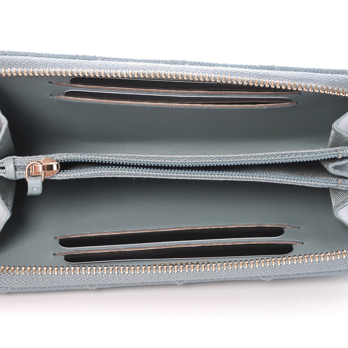 Iridescent Caviar Quilted Medium Zip Around Wallet Light Blue