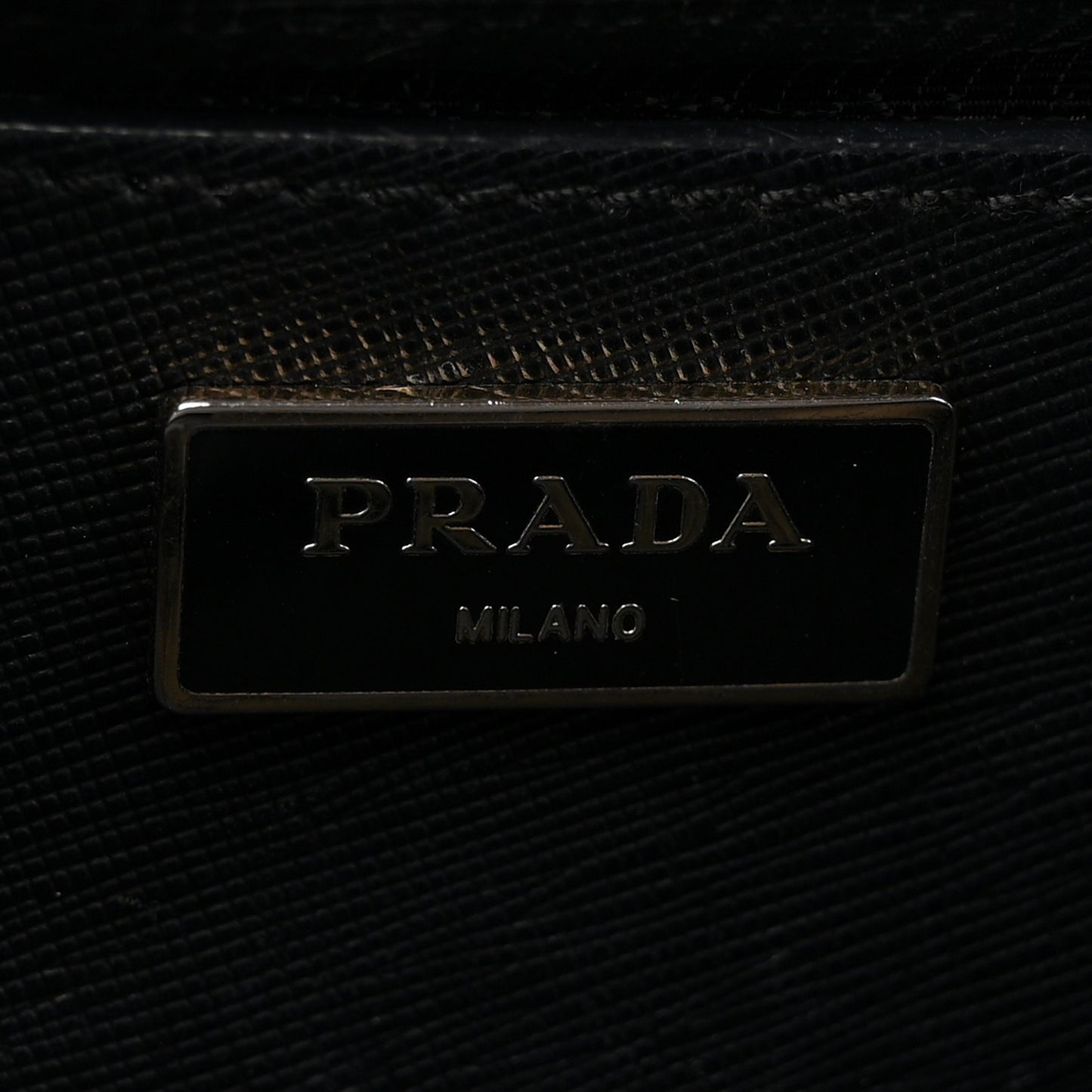 Saffiano Medium Galleria Double Zip Tote Black