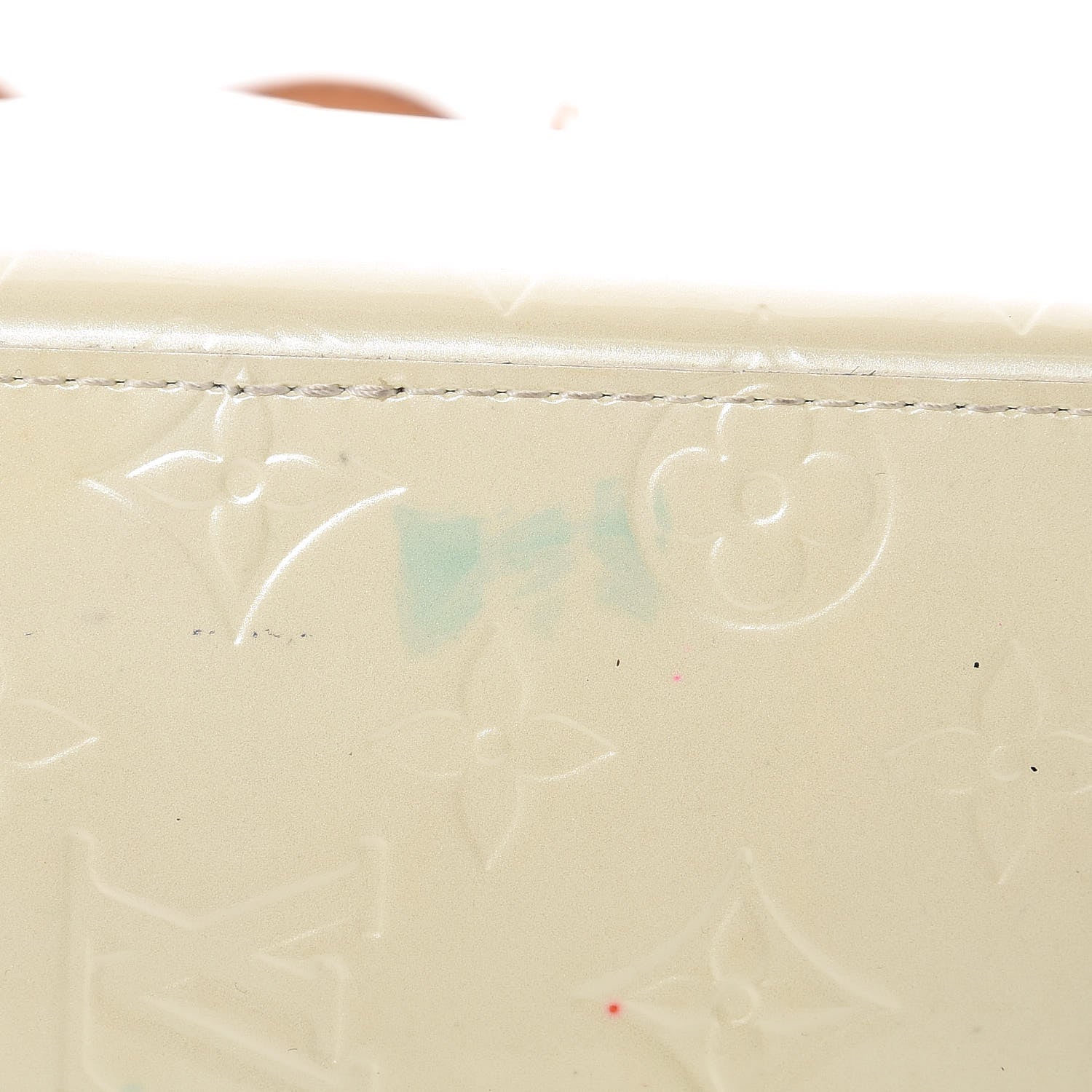 Louis Vuitton Vernis Reade PM Perle 21 of 22