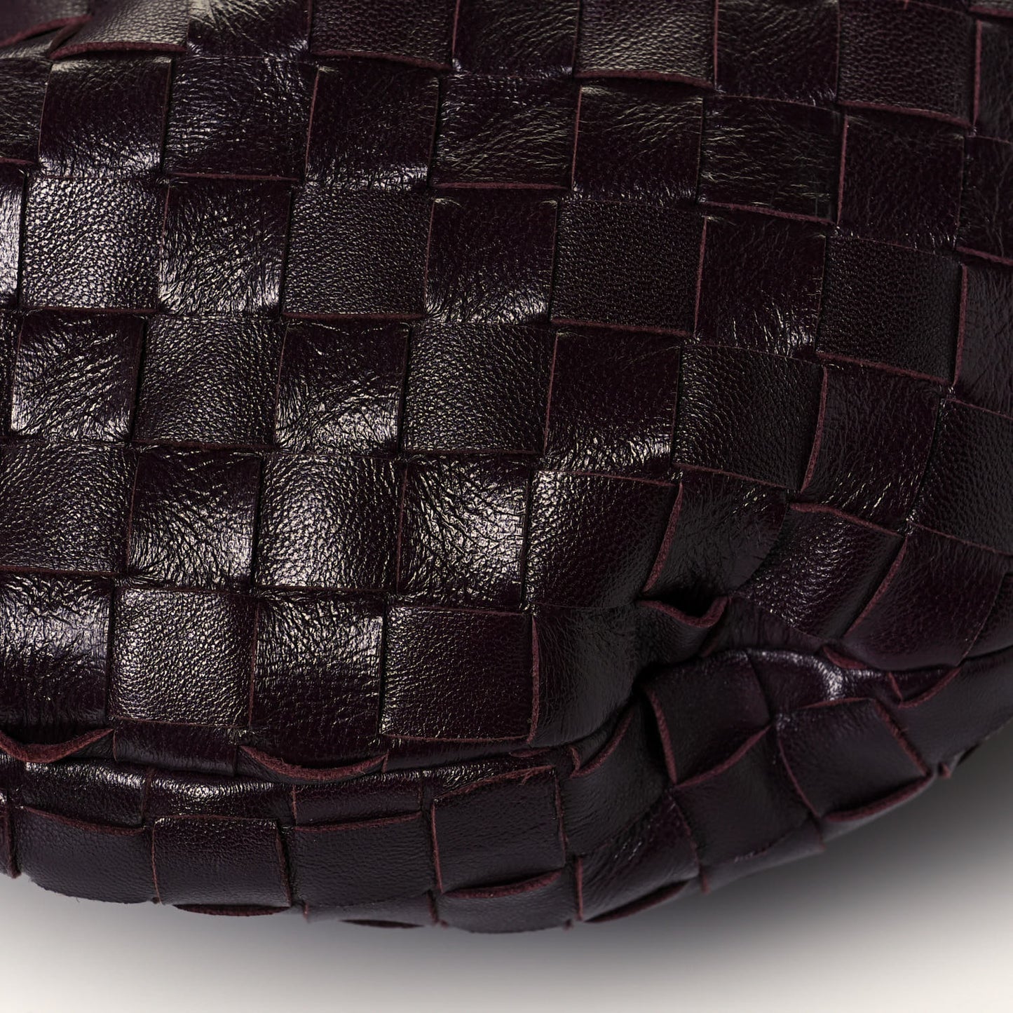 Nappa Intrecciato Medium Jodie Grape