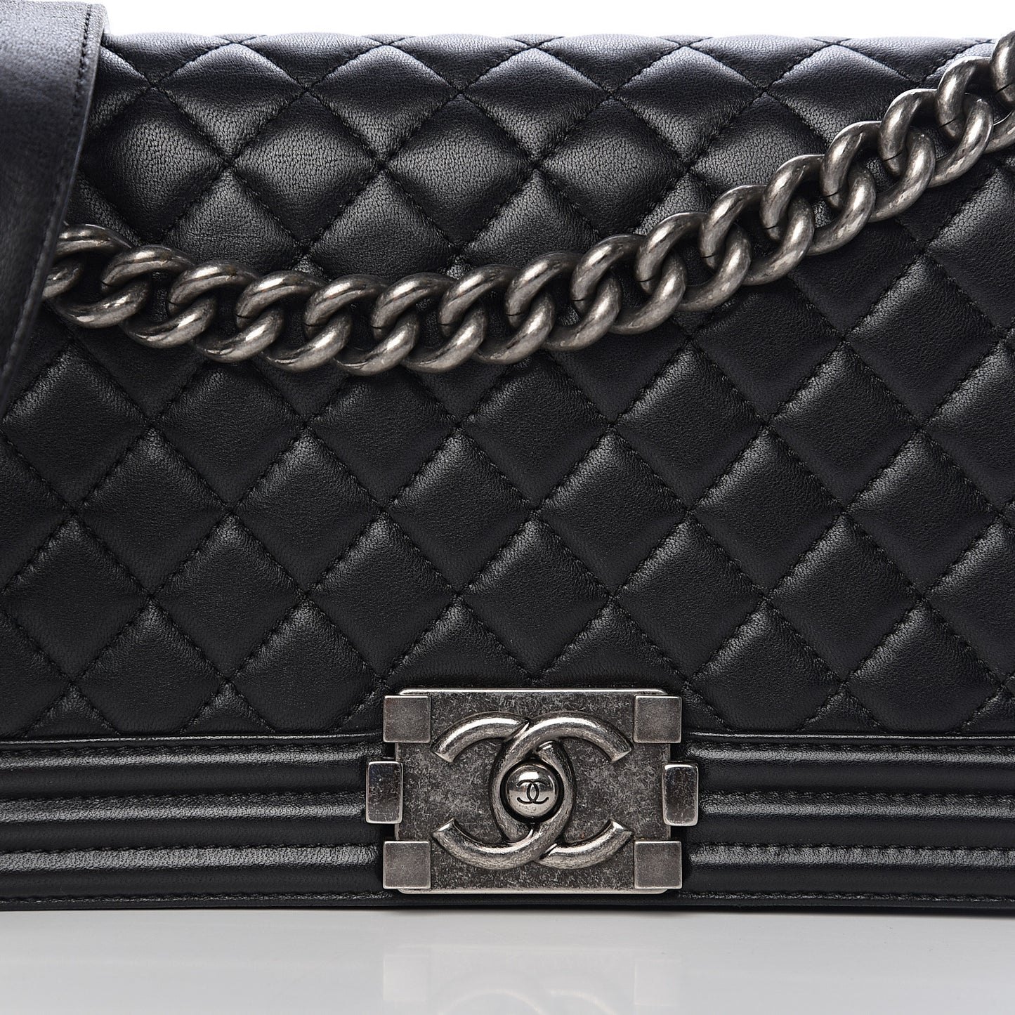 Lambskin Quilted Medium Boy Flap Black