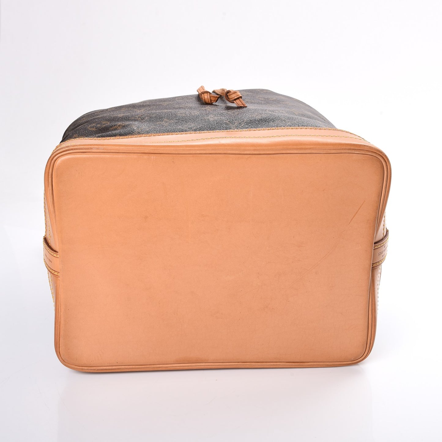 Monogram Noe