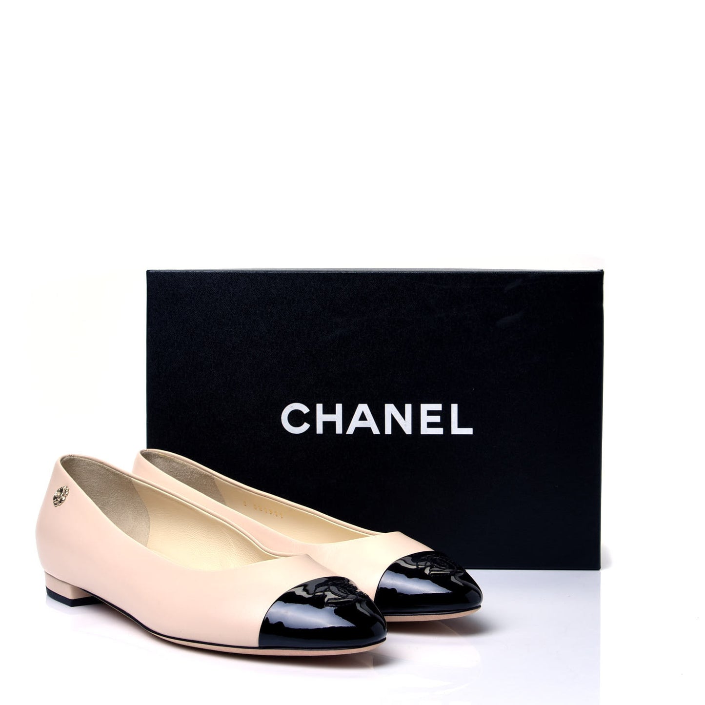 Lambskin Patent Cap Toe Ballerina Flats 38.5 Beige Black