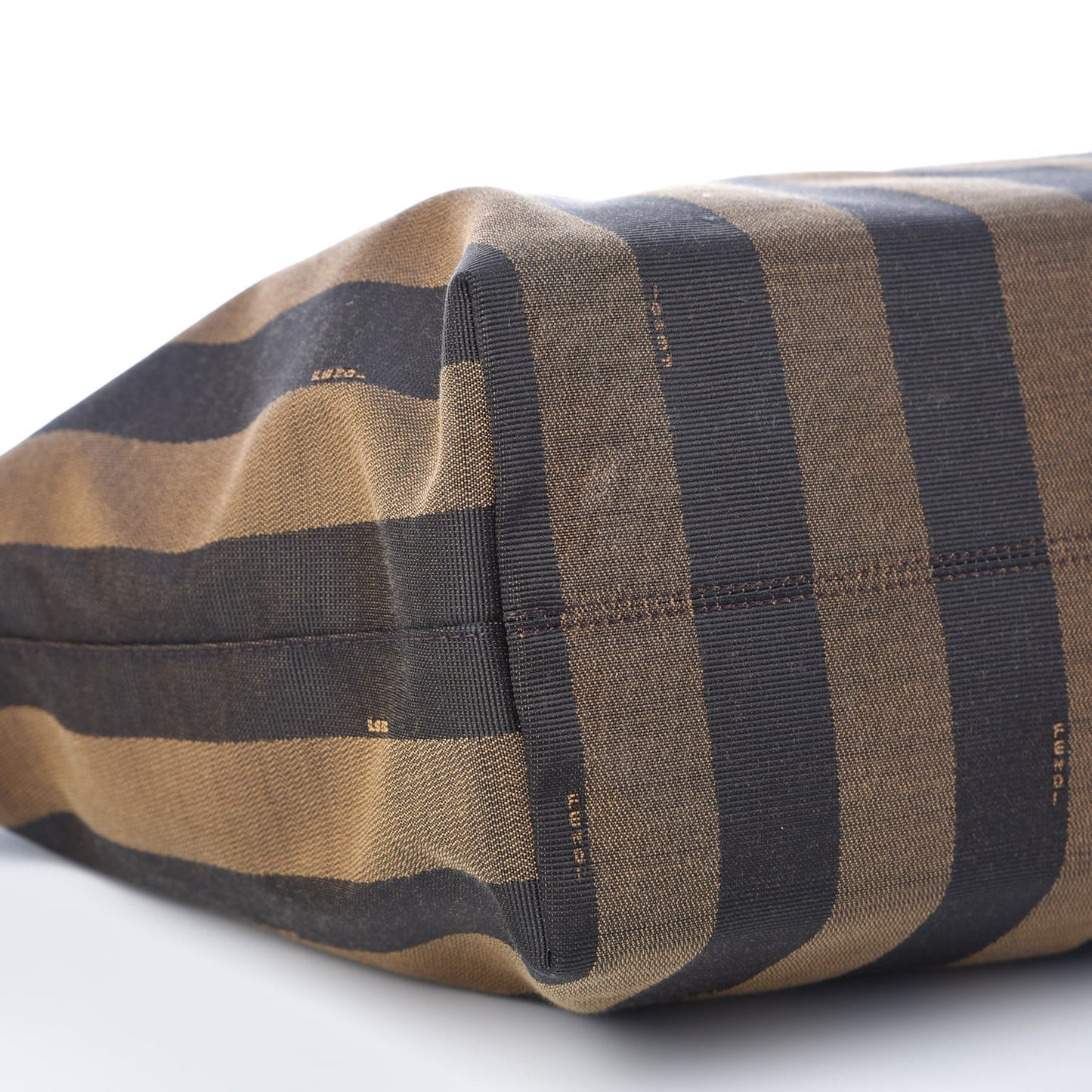 Pequin Vitello Medium Roll Tote Tobacco Lago