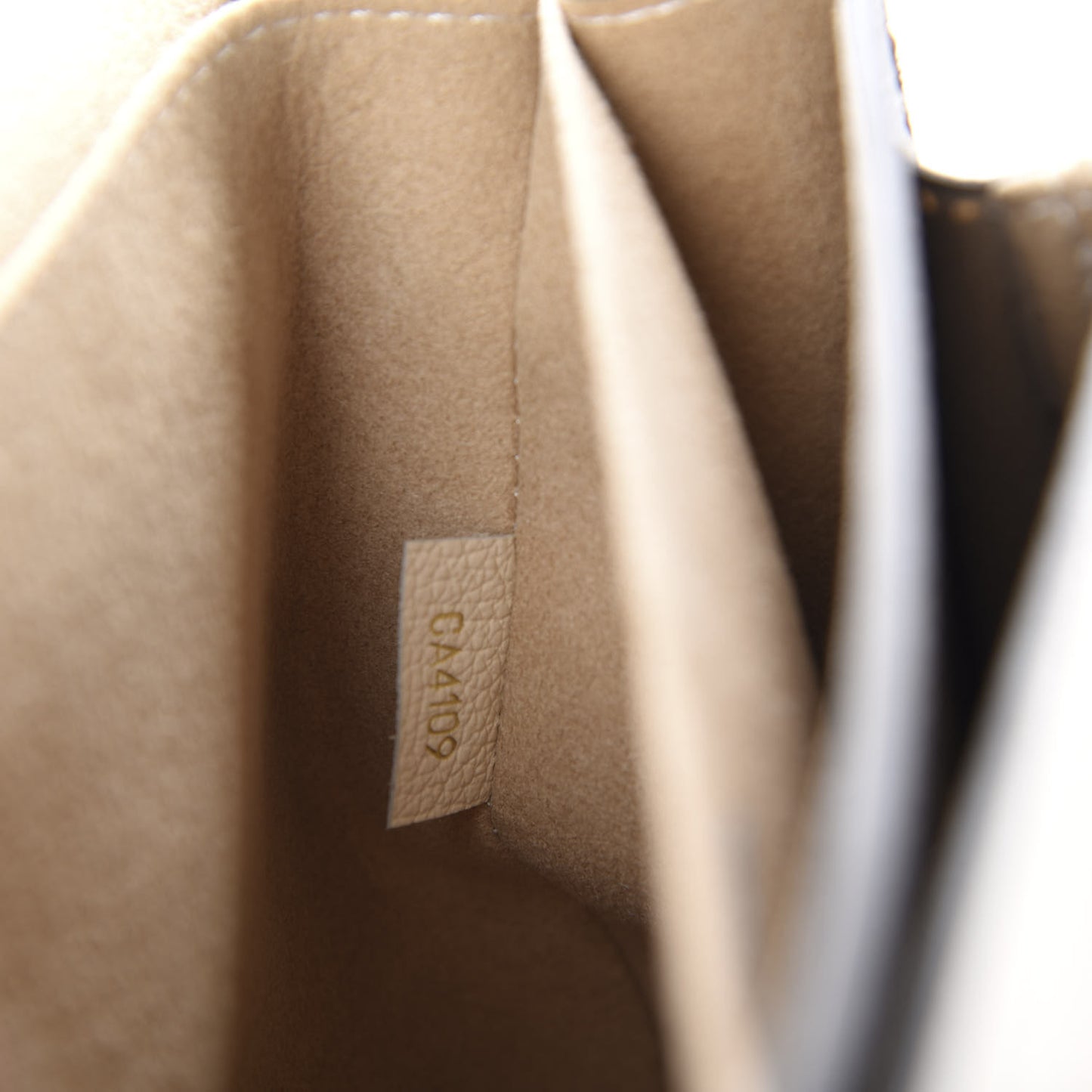 Monogram Vaugirard Creme