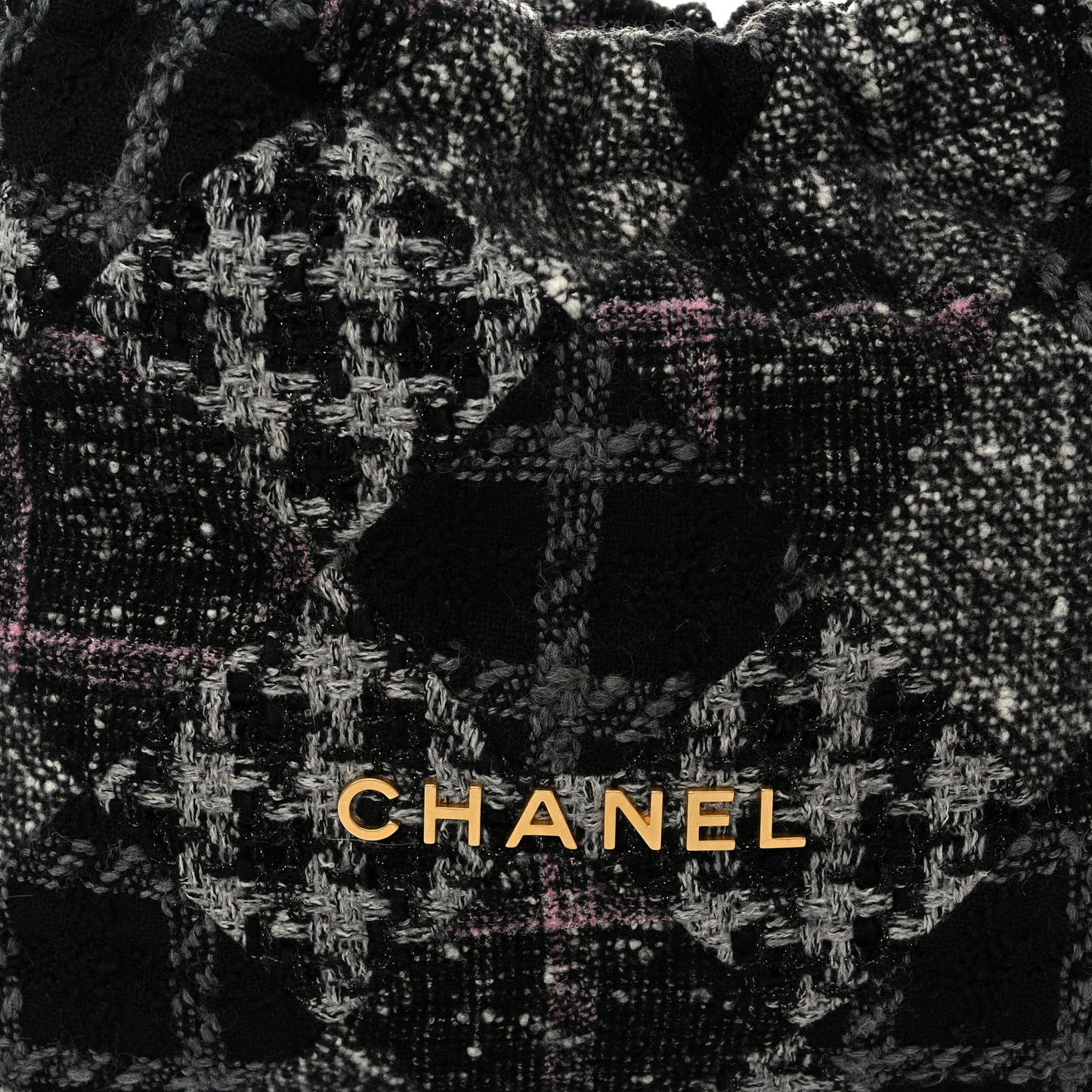 Tweed Patchwork Quilted Chanel 22 Black Grey Pink