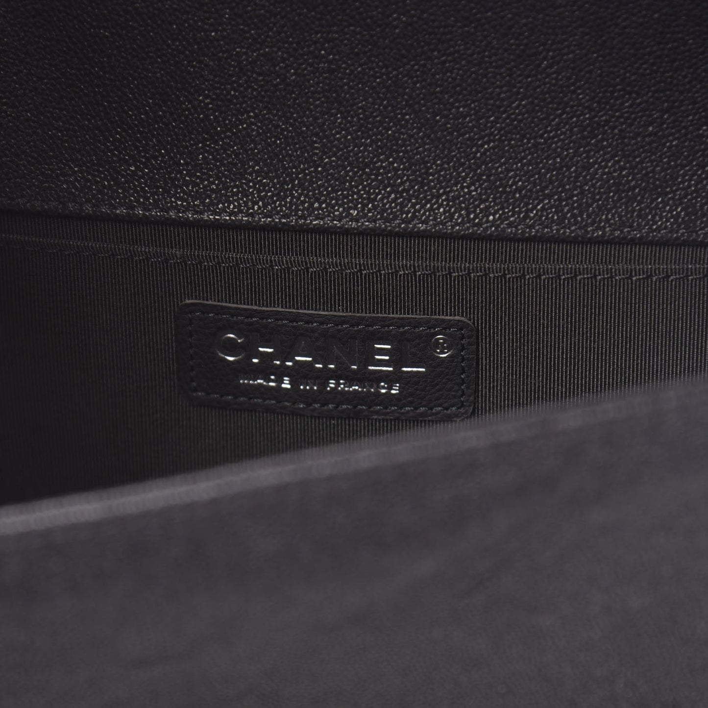 Caviar Quilted Medium Boy Flap Grey