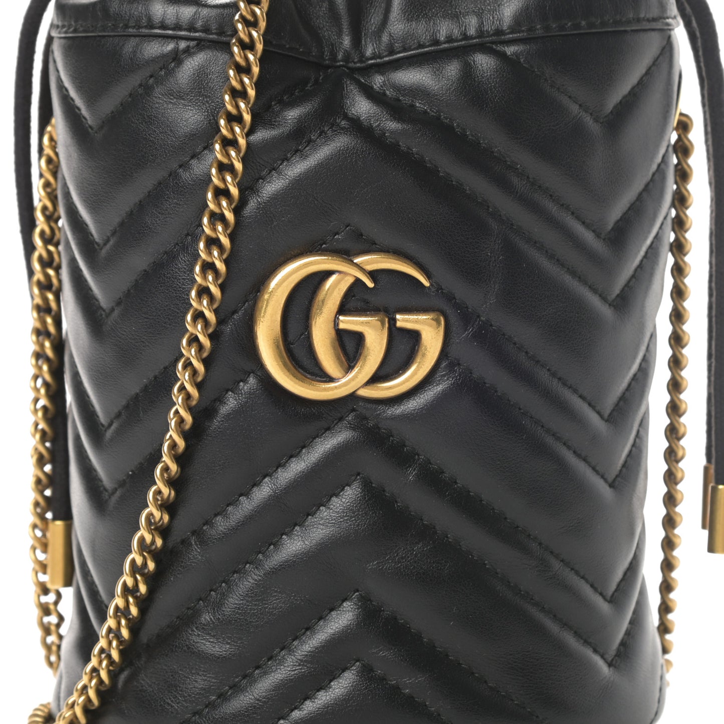 Calfskin Matelasse Mini GG Marmont 2.0 Bucket Bag Black