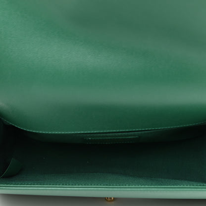 Chanel Caviar Quilted Medium Boy Flap Green 5 of 10